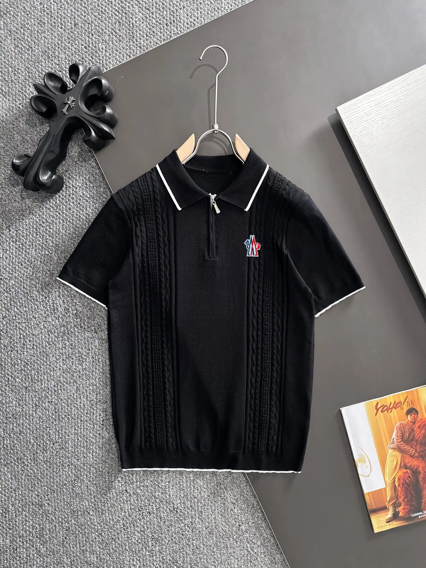 Cable-Knit Quarter-Zip Polo Shirt D21013603