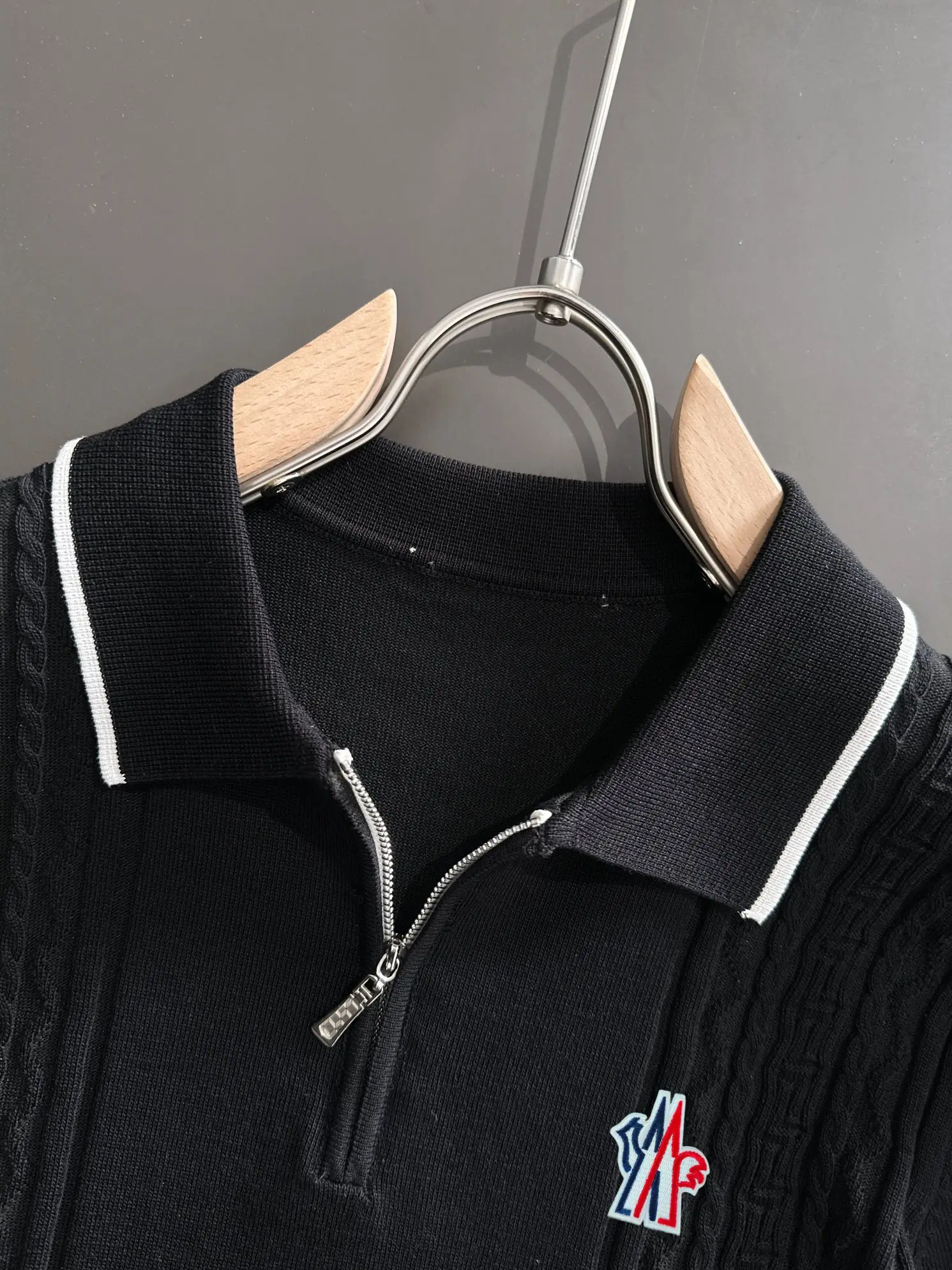 Cable-Knit Quarter-Zip Polo Shirt D21013603 — view 3