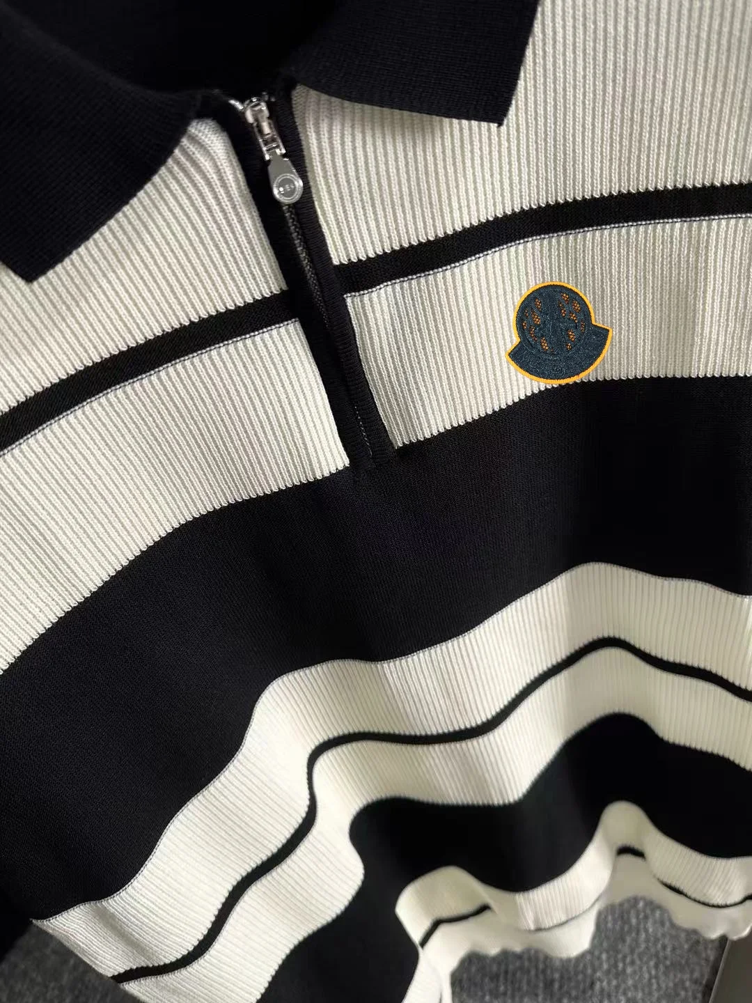 Striped Knit Half-Zip Polo Shirt D21013591 — view 7