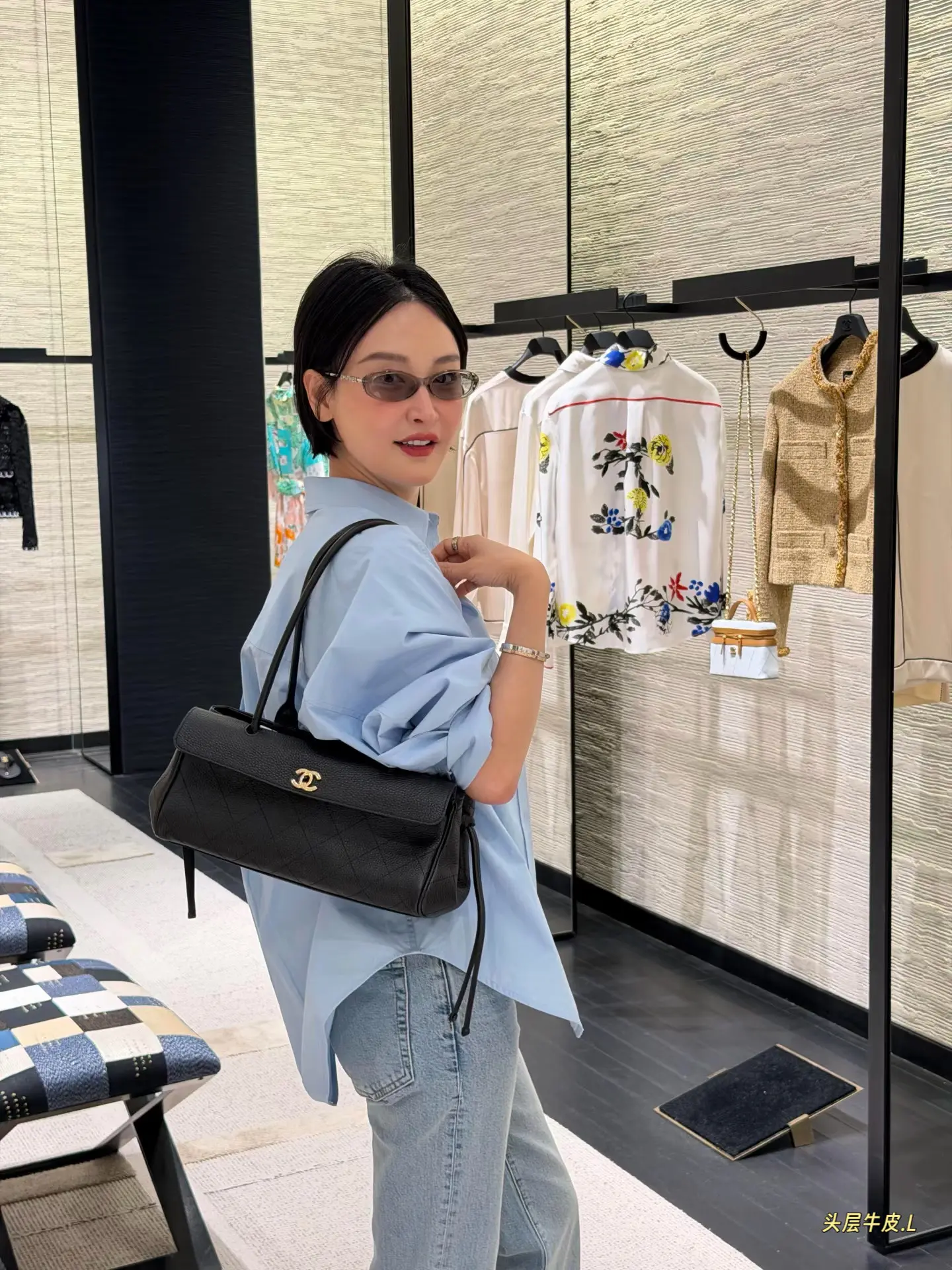 Chanel 26S Leather Baguette Bag D41018486 — view 5