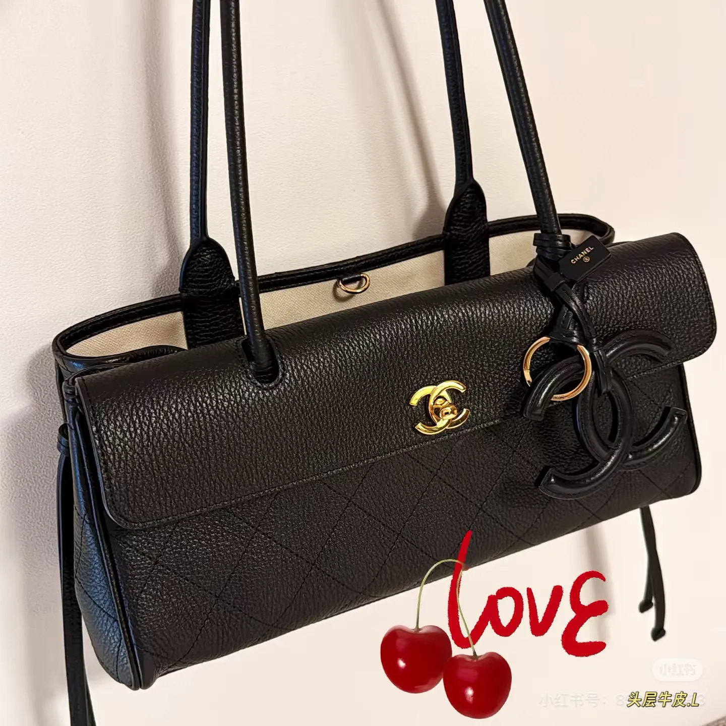 Chanel 26S Leather Baguette Bag D41018486 — view 9