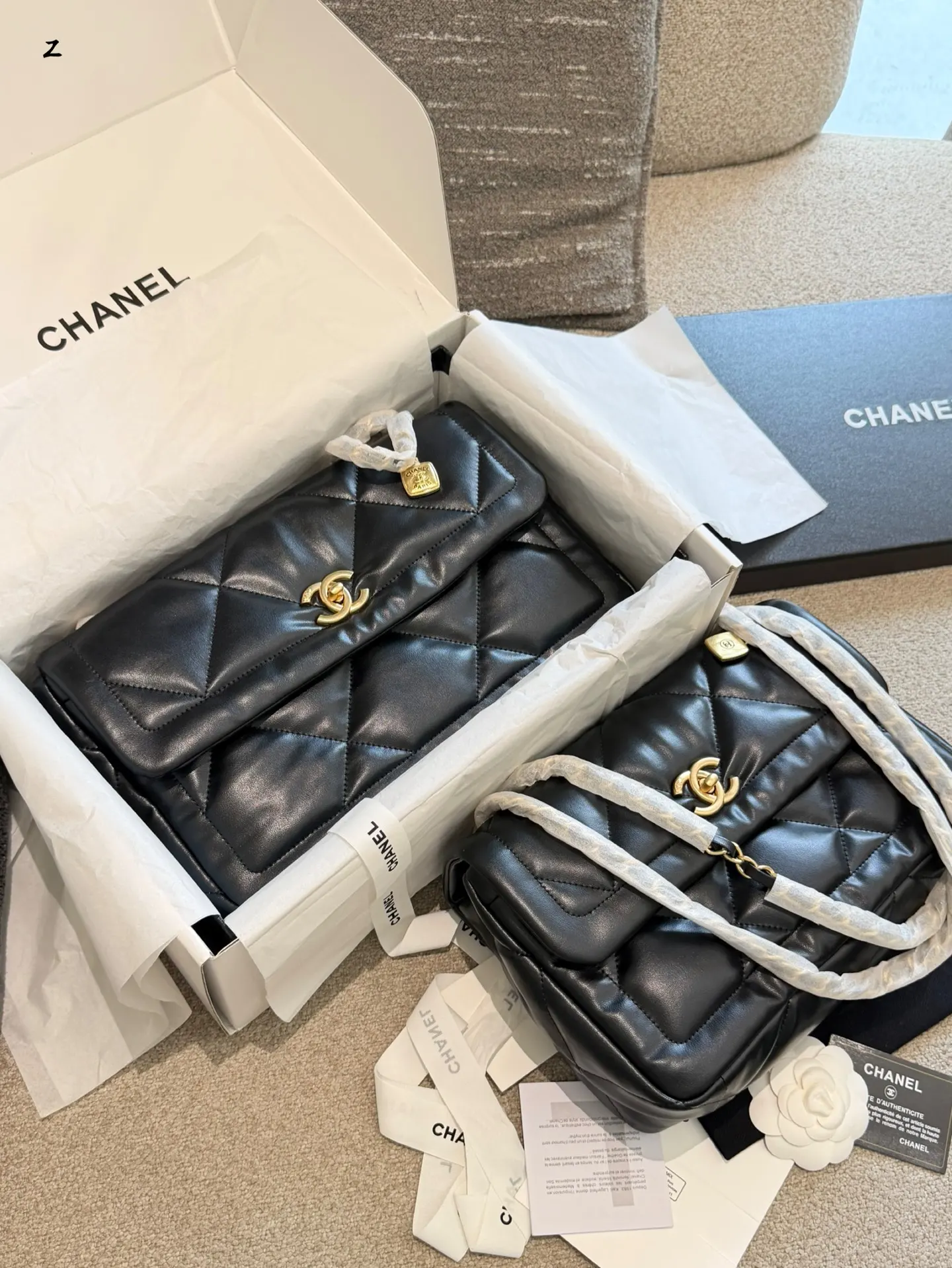Chanel 25K Quilted Lambskin Flap Bag D36018127