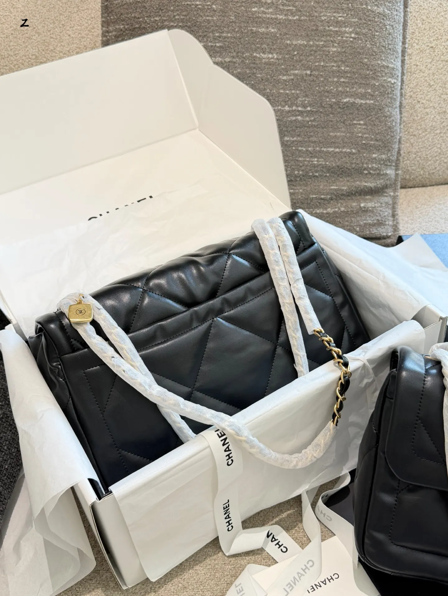 Chanel 25K Quilted Lambskin Flap Bag D36018127 — view 8