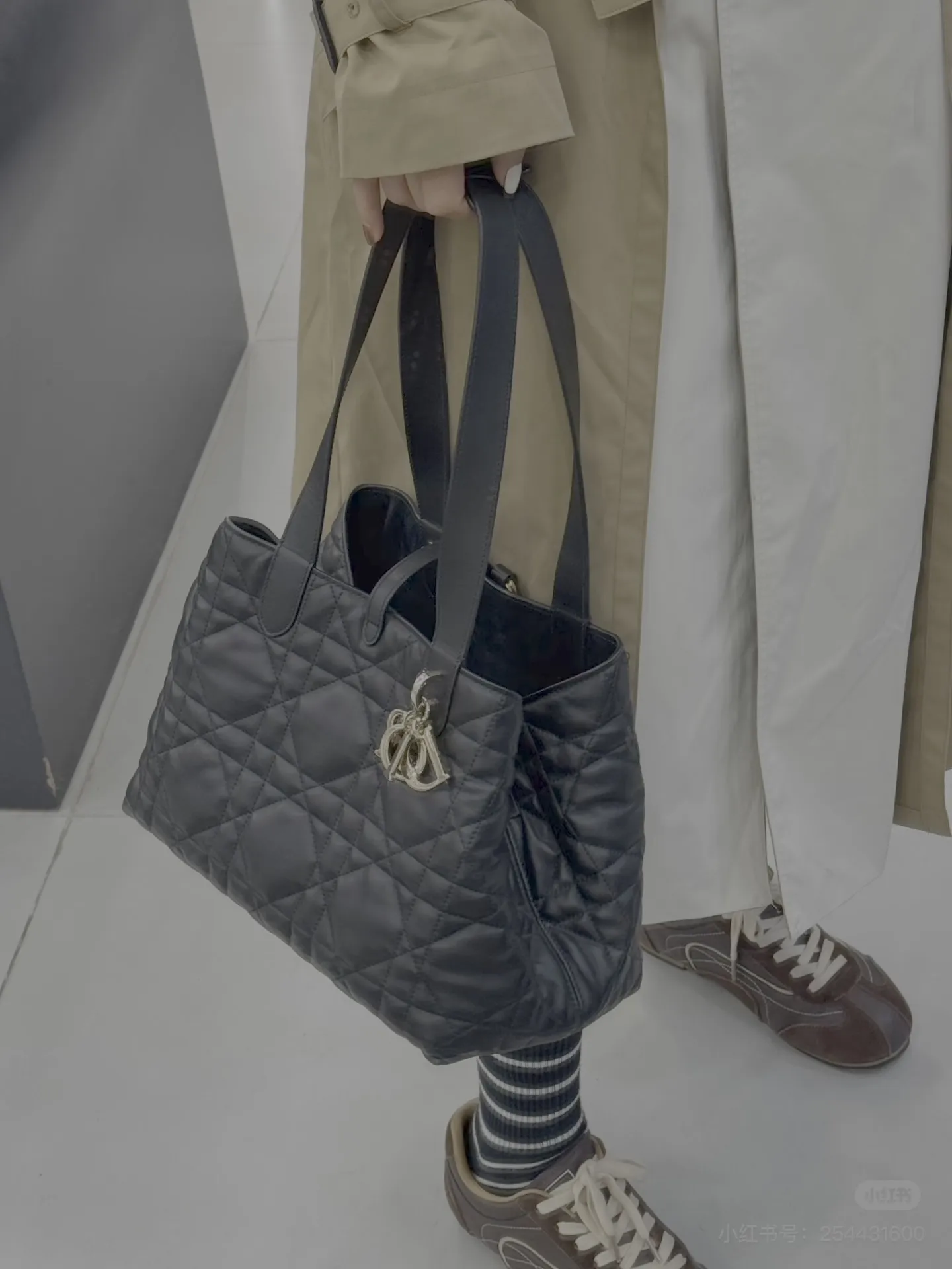 Quilted Leather Top-Handle Bag D79018557