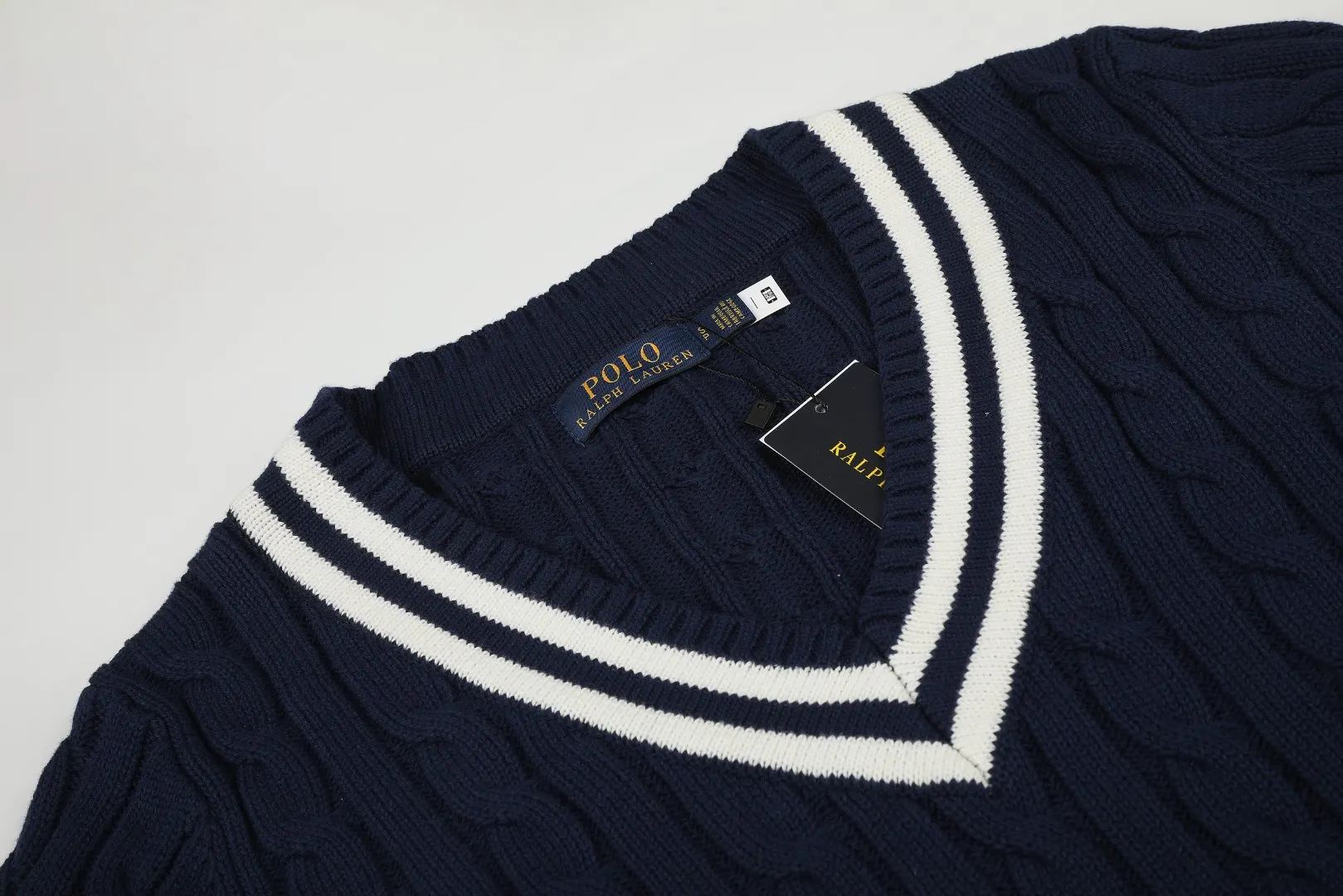 Cricket-Style Cable-Knit V-Neck Sweater D17522951 — view 3