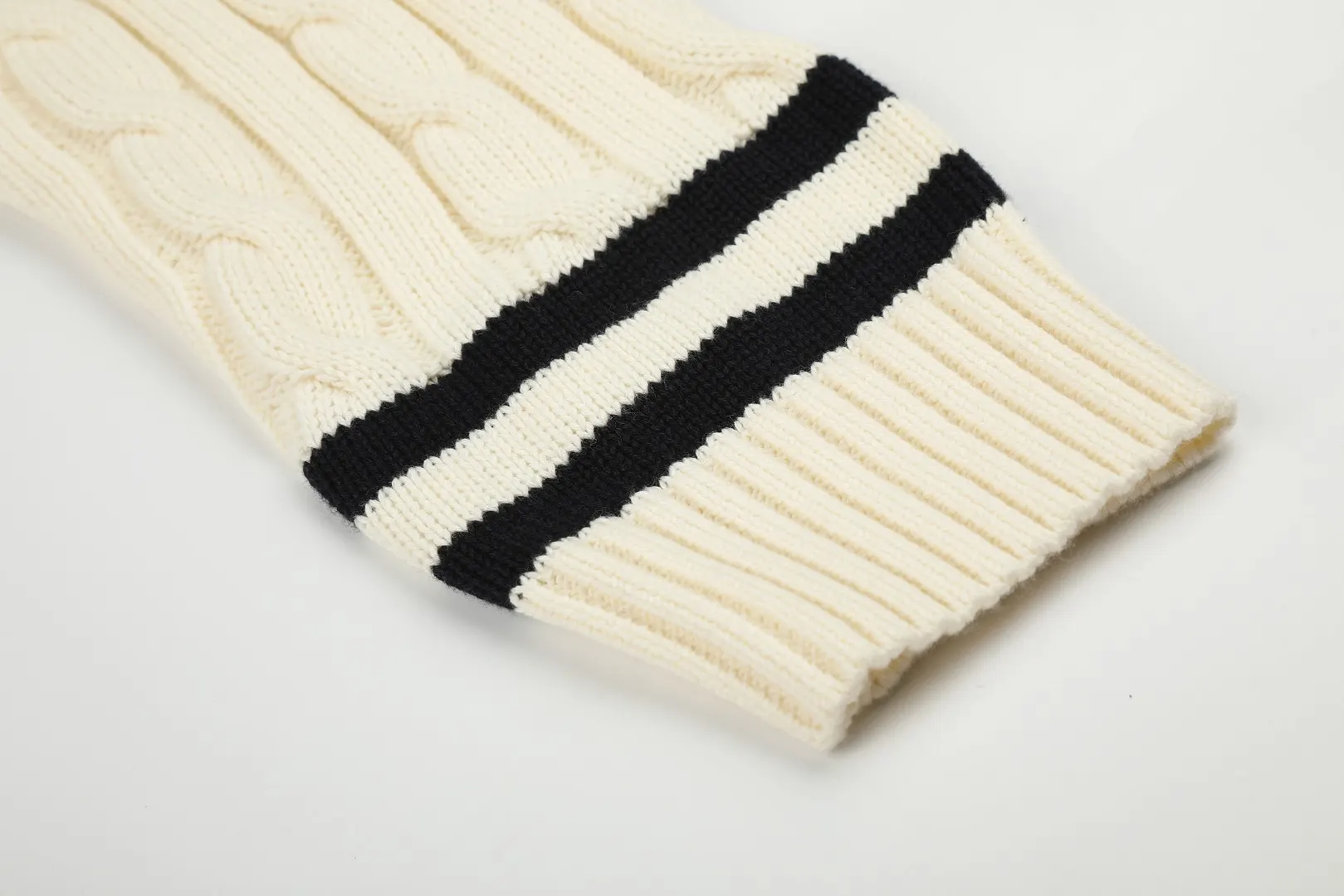 Striped V-Neck Cable-Knit Sweater D17522953 — view 7