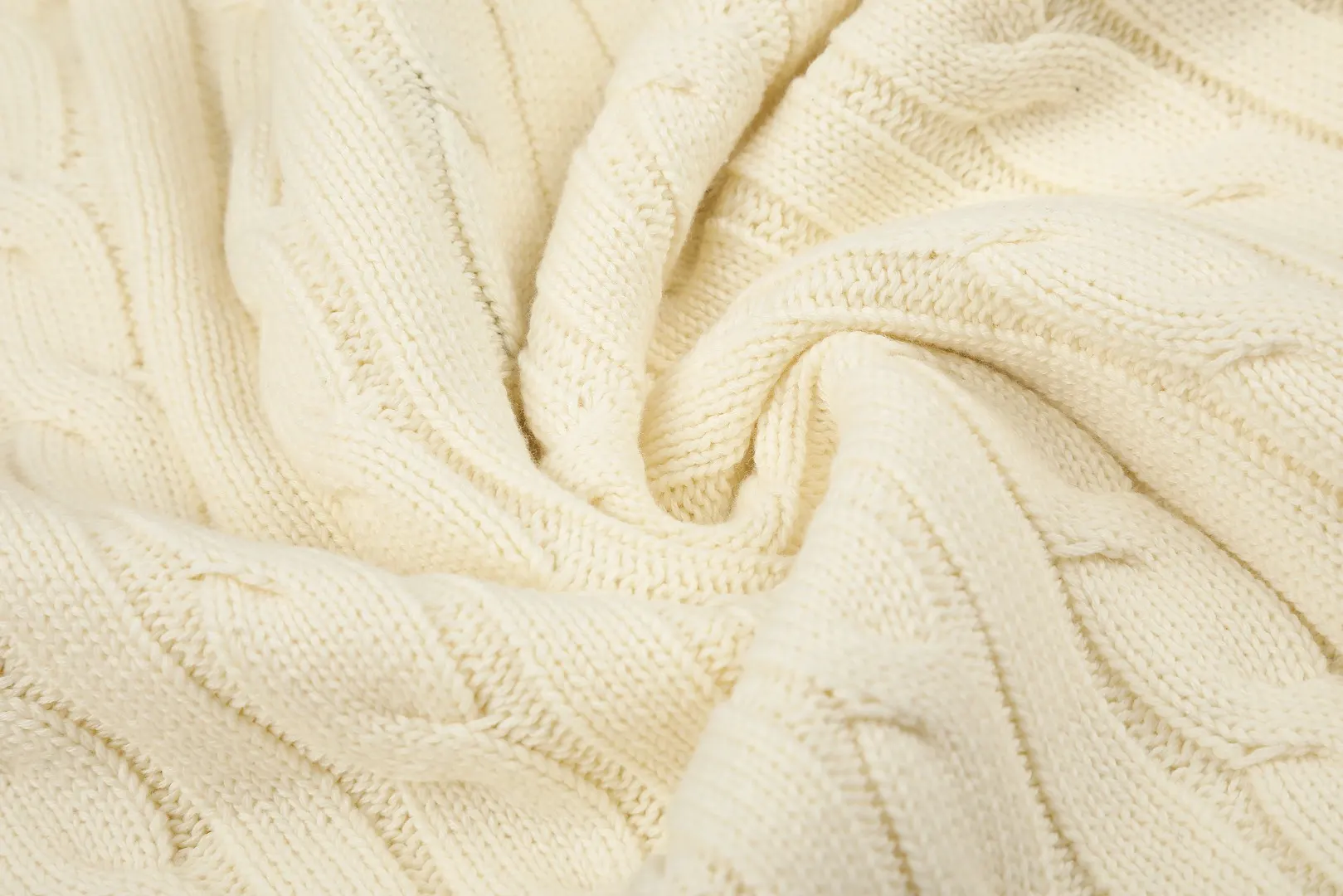 Striped V-Neck Cable-Knit Sweater D17522953 — view 8