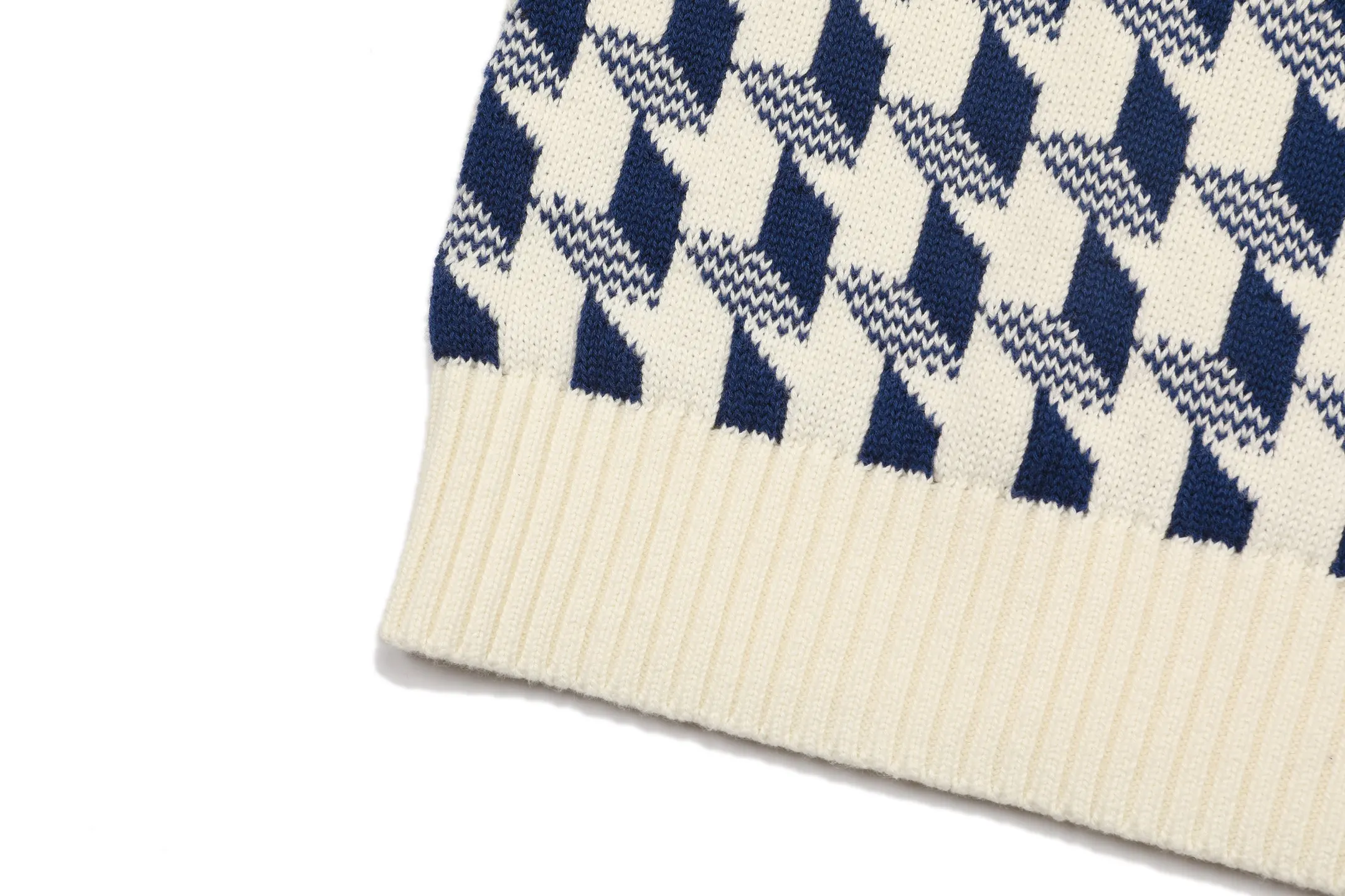 Houndstooth Jacquard Wool Crew-Neck Sweater D21021101 — view 8