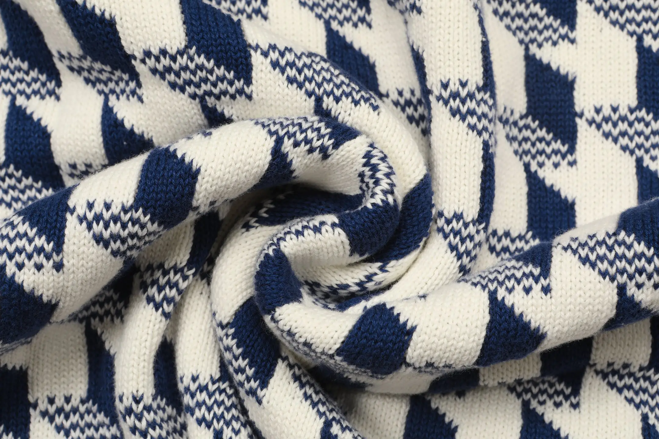 Houndstooth Jacquard Wool Crew-Neck Sweater D21021101 — view 12