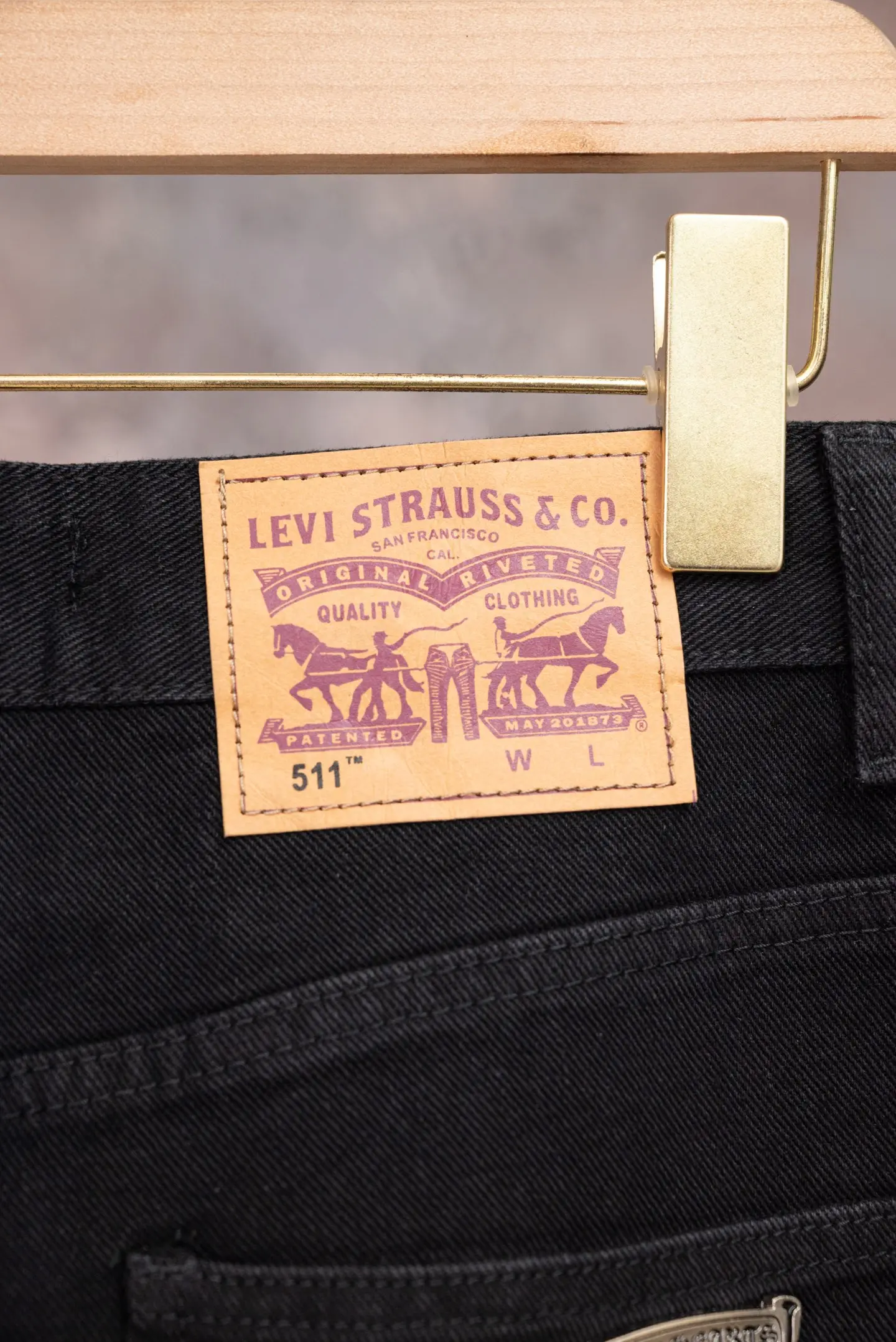 Cross-Patch Straight-Leg Jeans D18021070 — view 10
