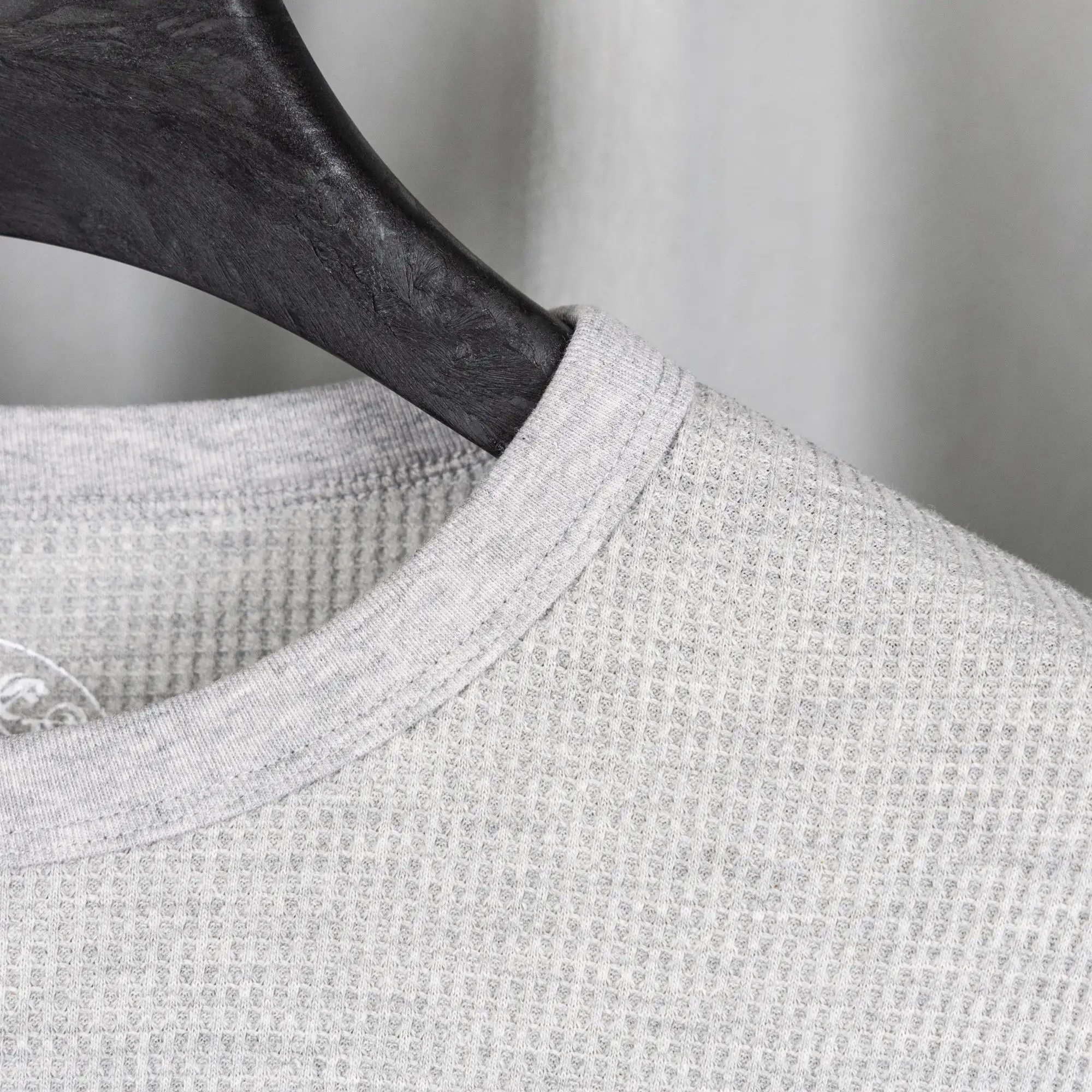 Logo-Print Waffle-Knit Long-Sleeved T-Shirt D19021042 — view 11
