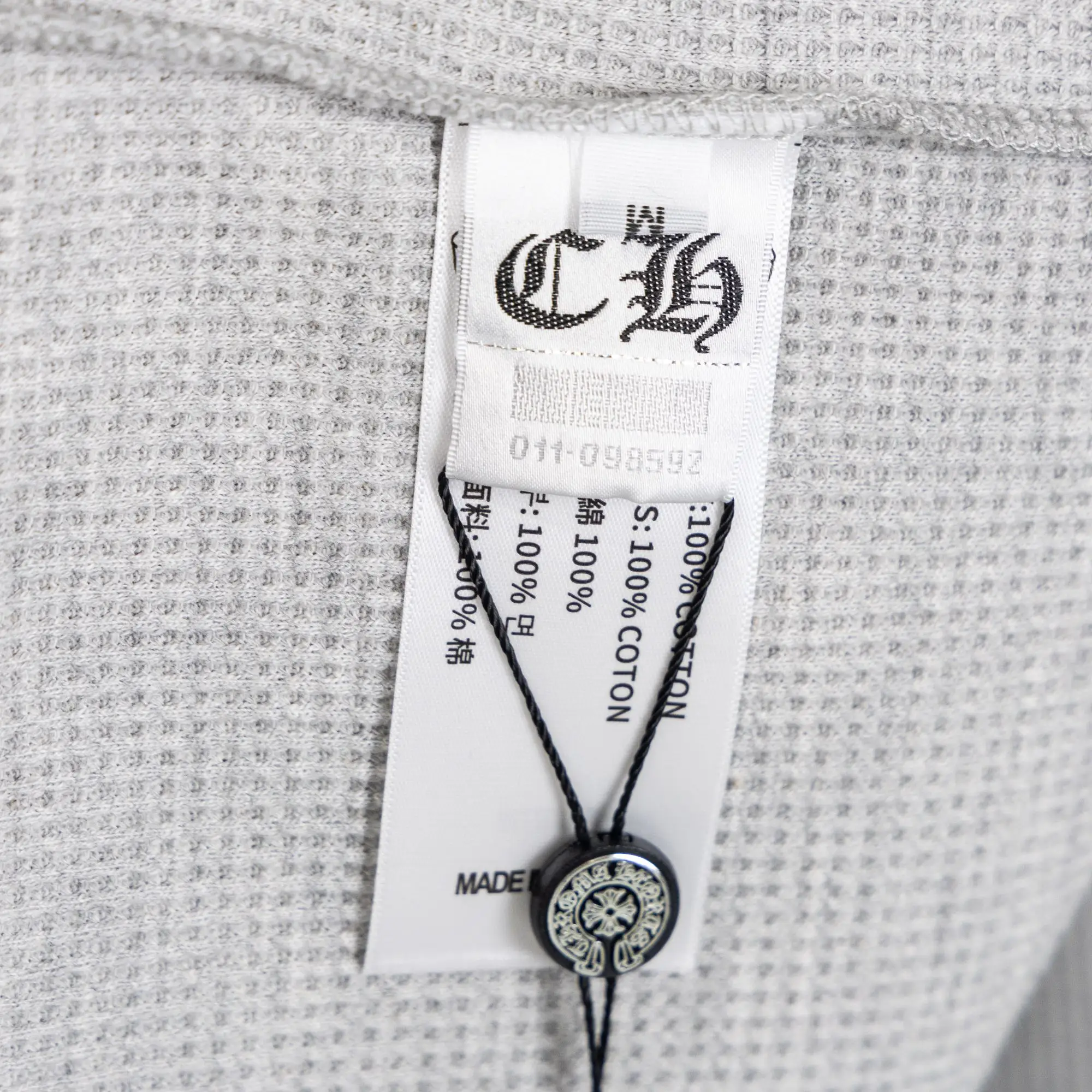 Logo-Print Waffle-Knit Long-Sleeved T-Shirt D19021042 — view 15