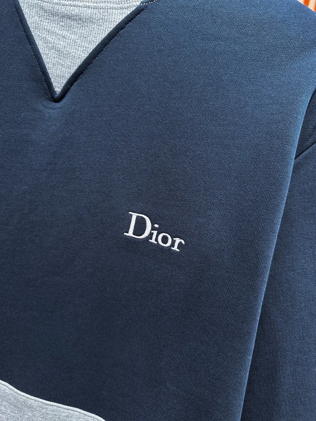 Two-Tone Logo Embroidery Sweatshirt D19521012 — view 6