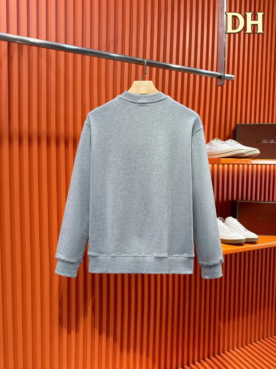 Logo Embroidered Crew-Neck Sweatshirt D19520989 — view 2