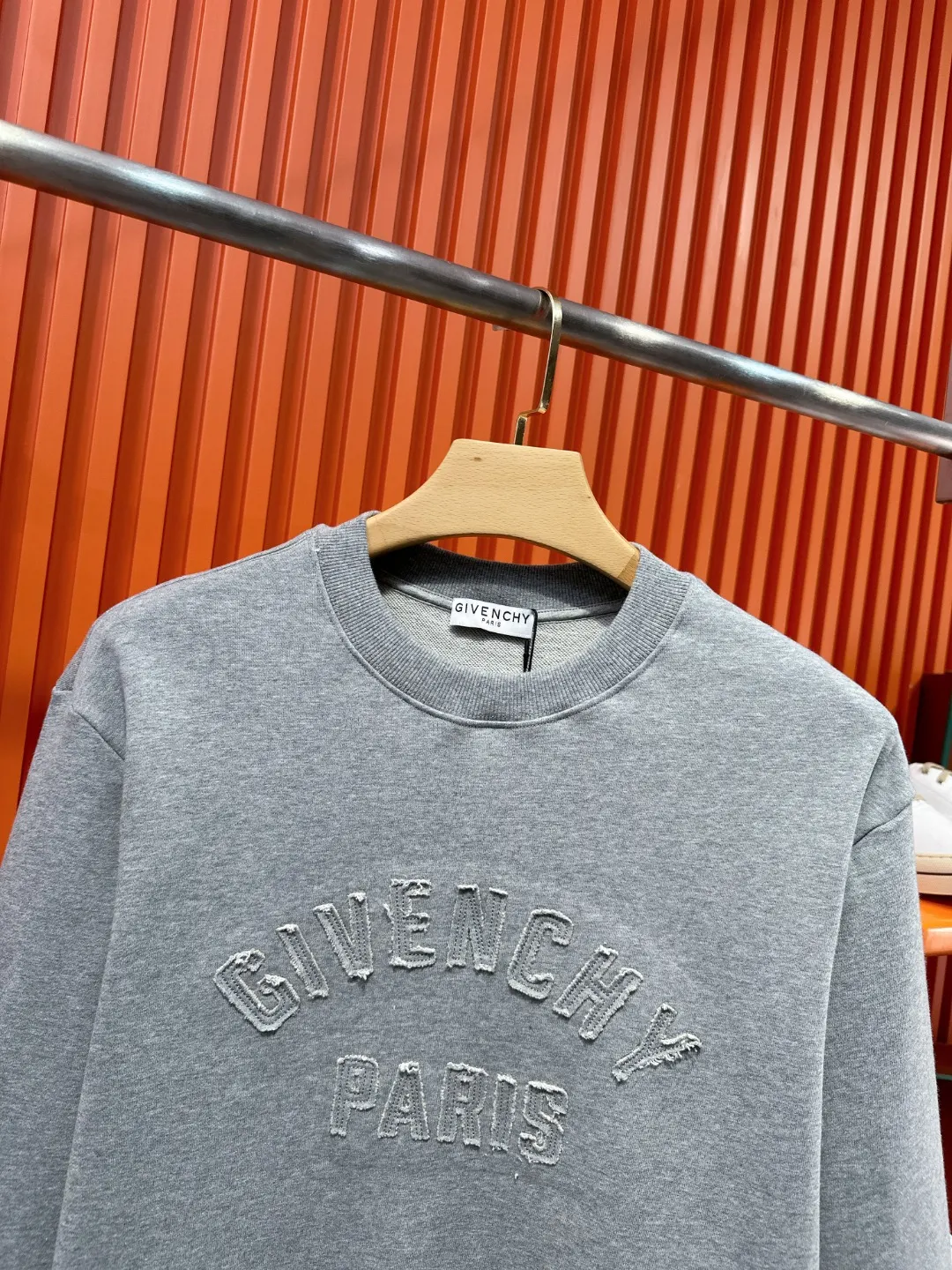 Logo Embroidered Crew-Neck Sweatshirt D19520989 — view 4