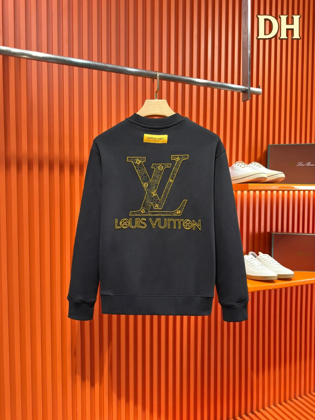 Embroidered Logo Cotton Crew-Neck Sweatshirt D19521003 — view 2