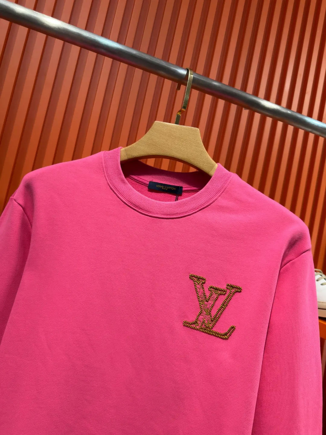 Embroidered Logo Cotton Crew-Neck Sweatshirt D19521002 — view 4