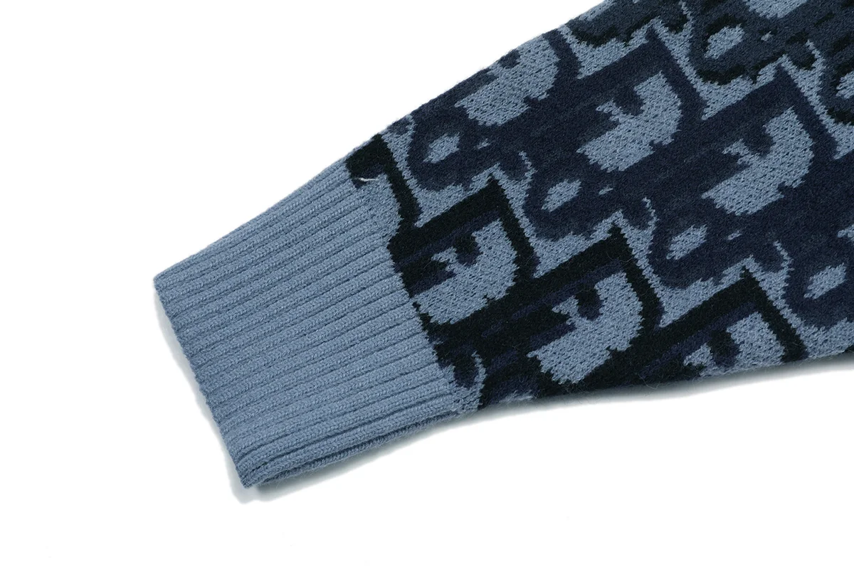 Oblique Jacquard Crew-Neck Sweater D20021094 — view 5