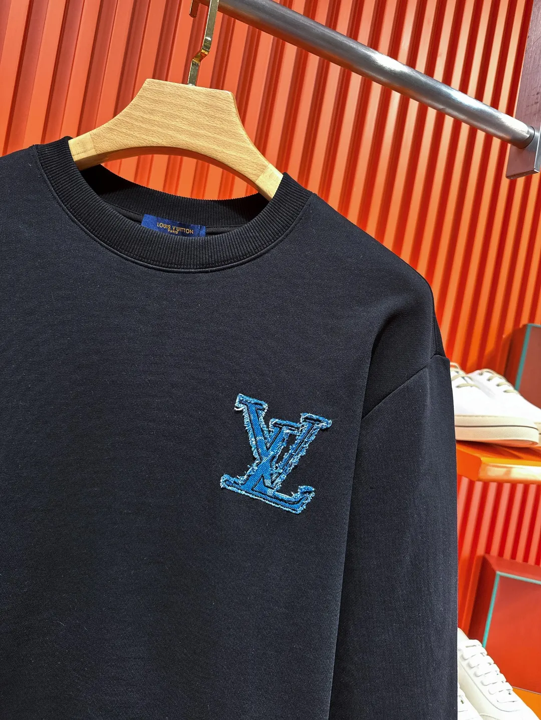 Logo Patch Embroidered Cotton Sweatshirt D20521005 — view 4
