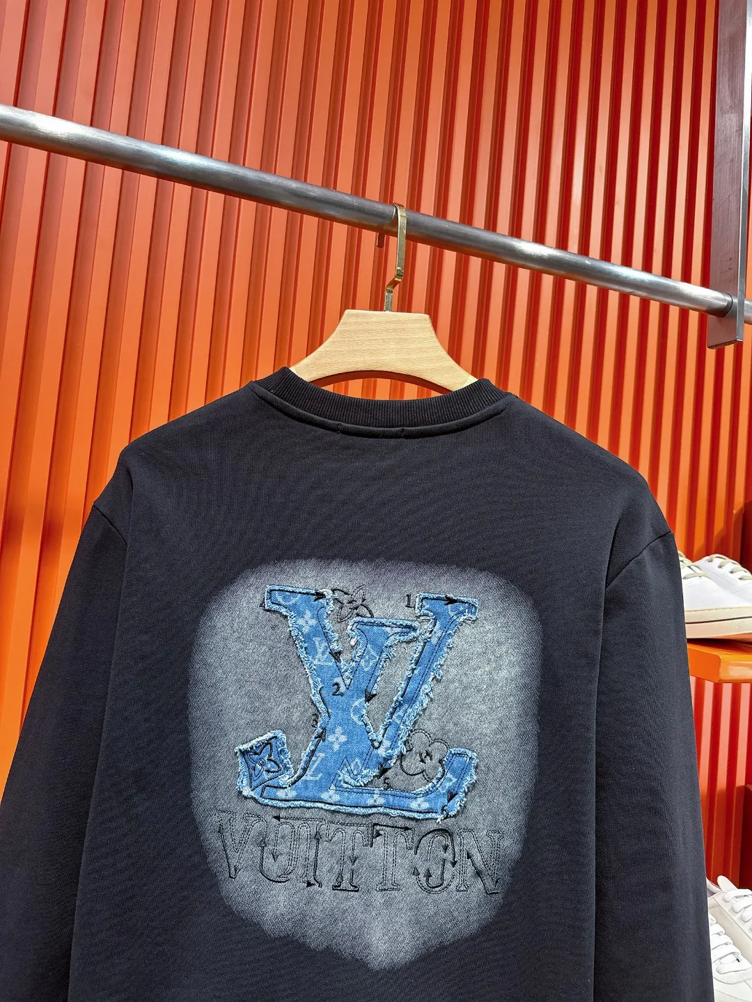 Logo Patch Embroidered Cotton Sweatshirt D20521005 — view 6
