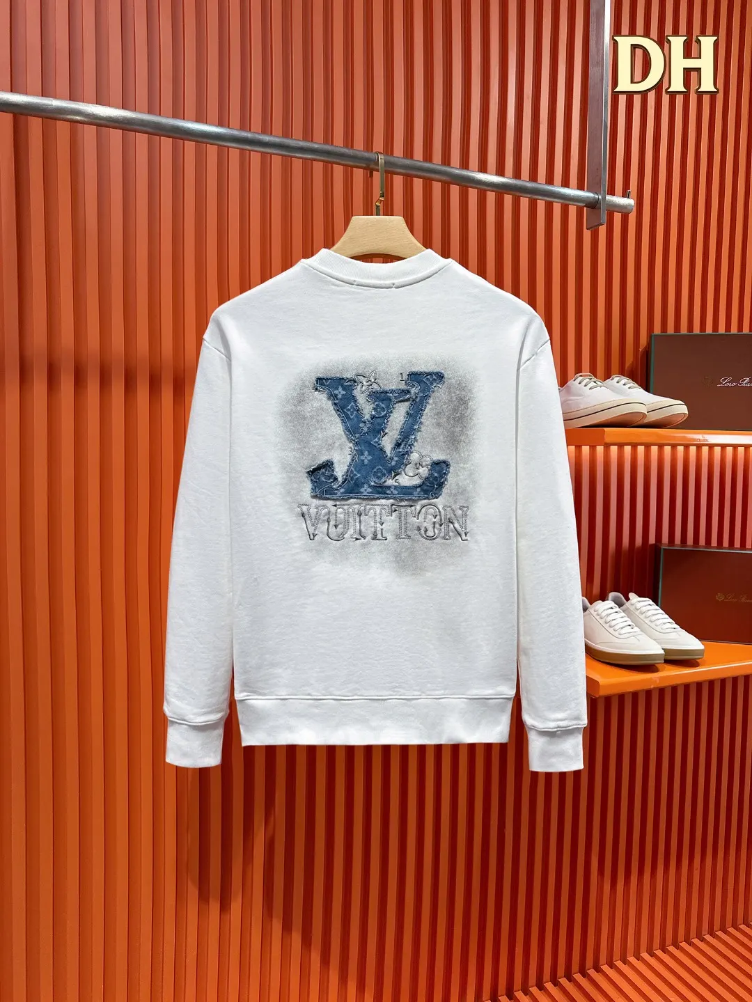 Denim Patch Logo Crew-Neck Sweatshirt D20521006 — view 2