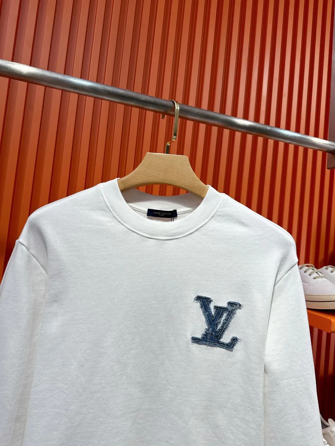Denim Patch Logo Crew-Neck Sweatshirt D20521006 — view 4
