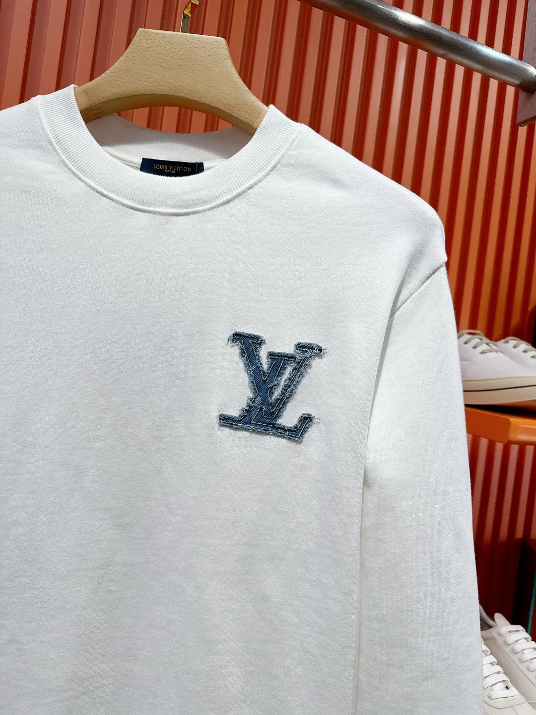 Denim Patch Logo Crew-Neck Sweatshirt D20521006 — view 5