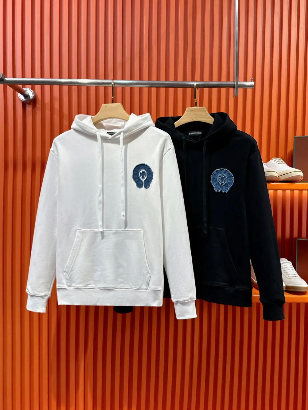 Denim Patch Horseshoe Logo Hoodie D21520987 — view 3