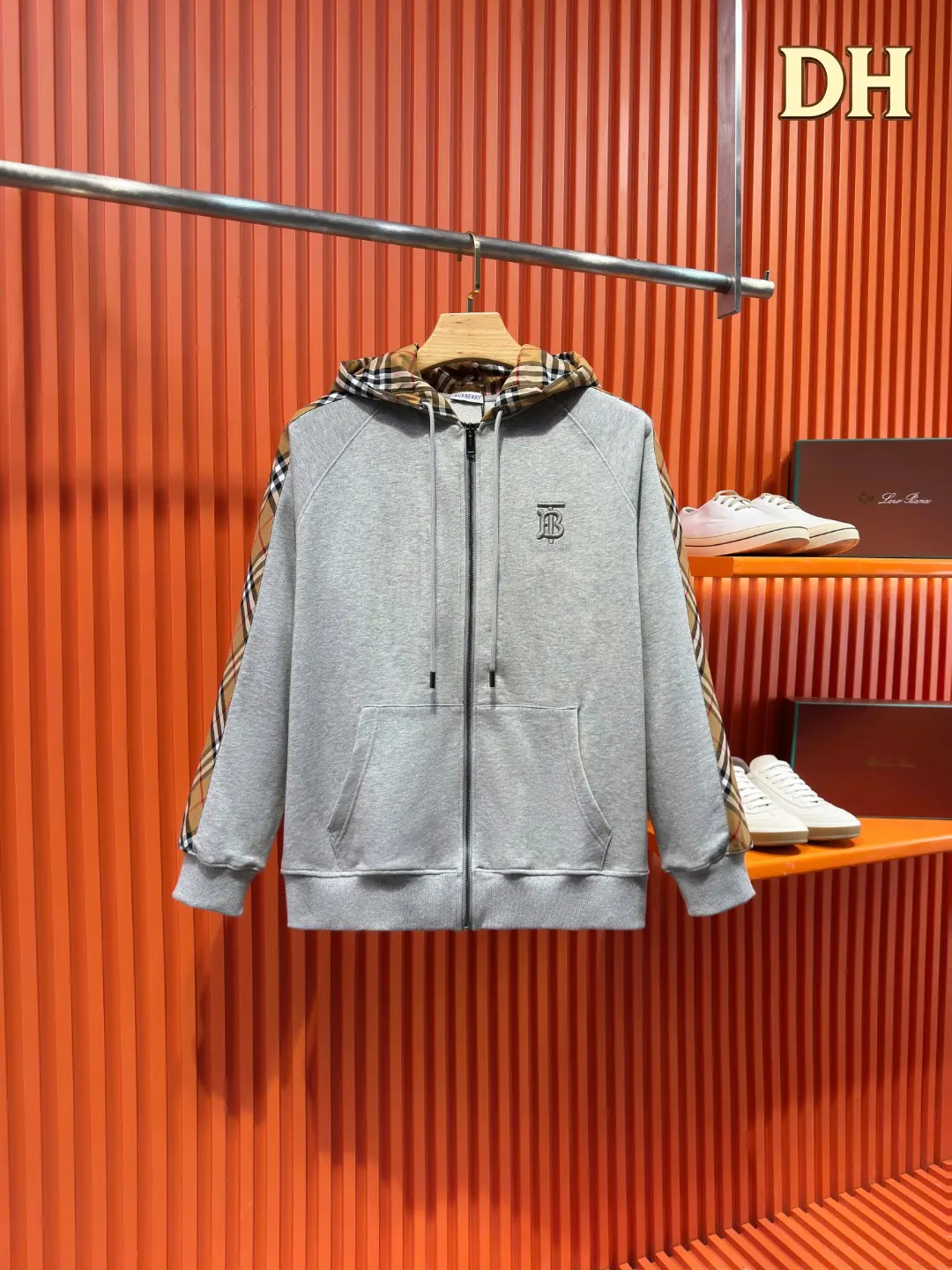Vintage Check Panel Zip-Up Hoodie D23521020