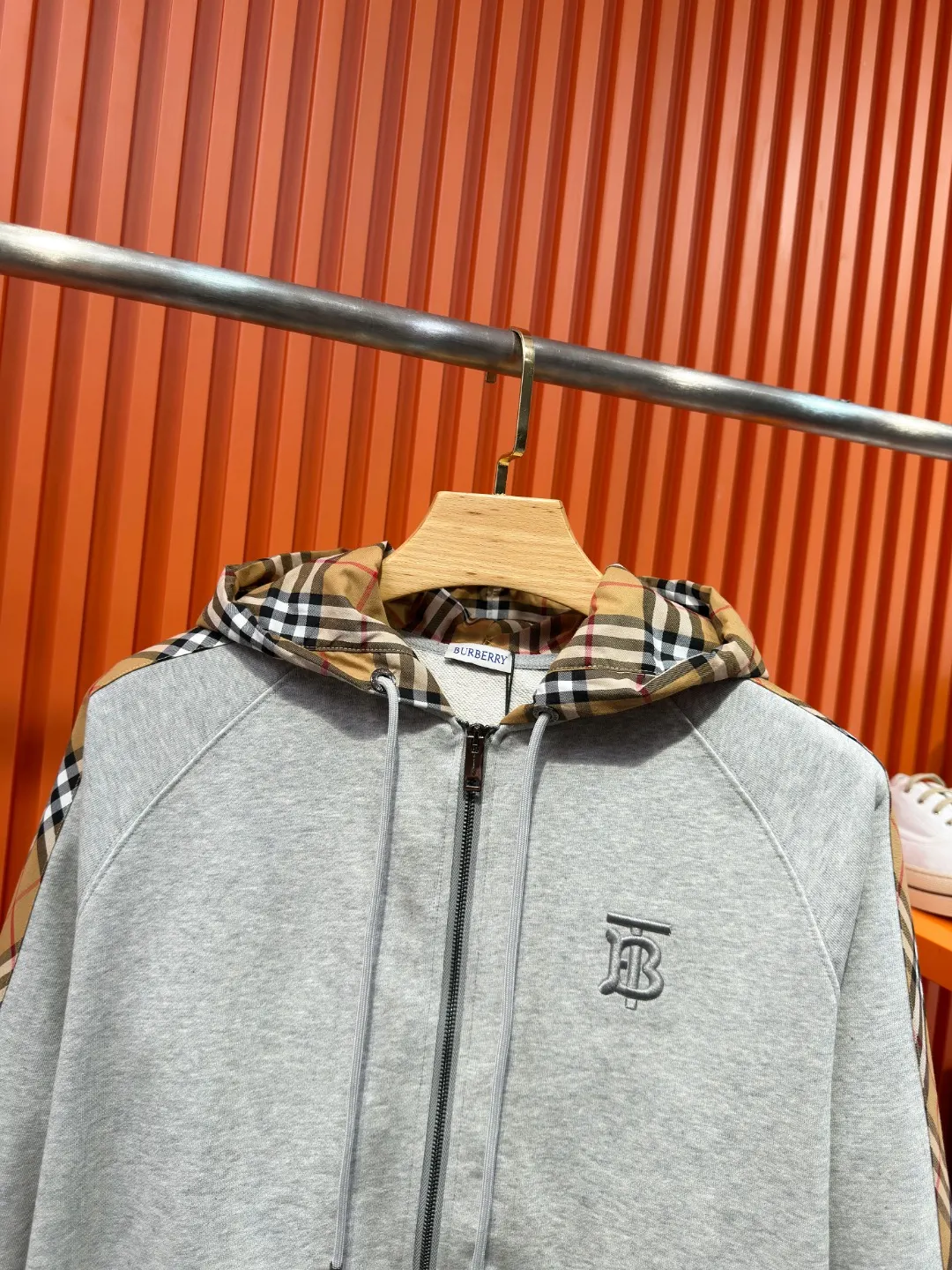 Vintage Check Panel Zip-Up Hoodie D23521020 — view 4