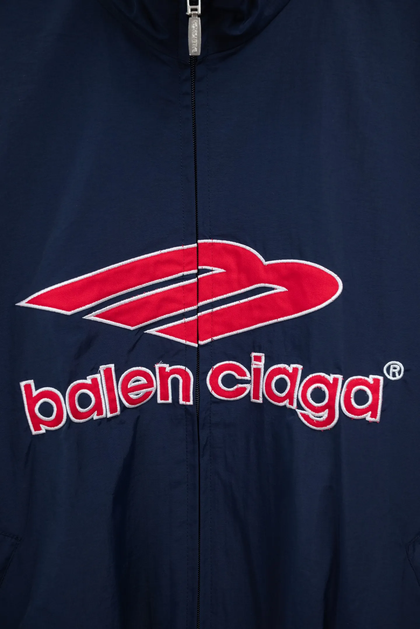 Embroidered Logo Waterproof Track Jacket D24021083 — view 9