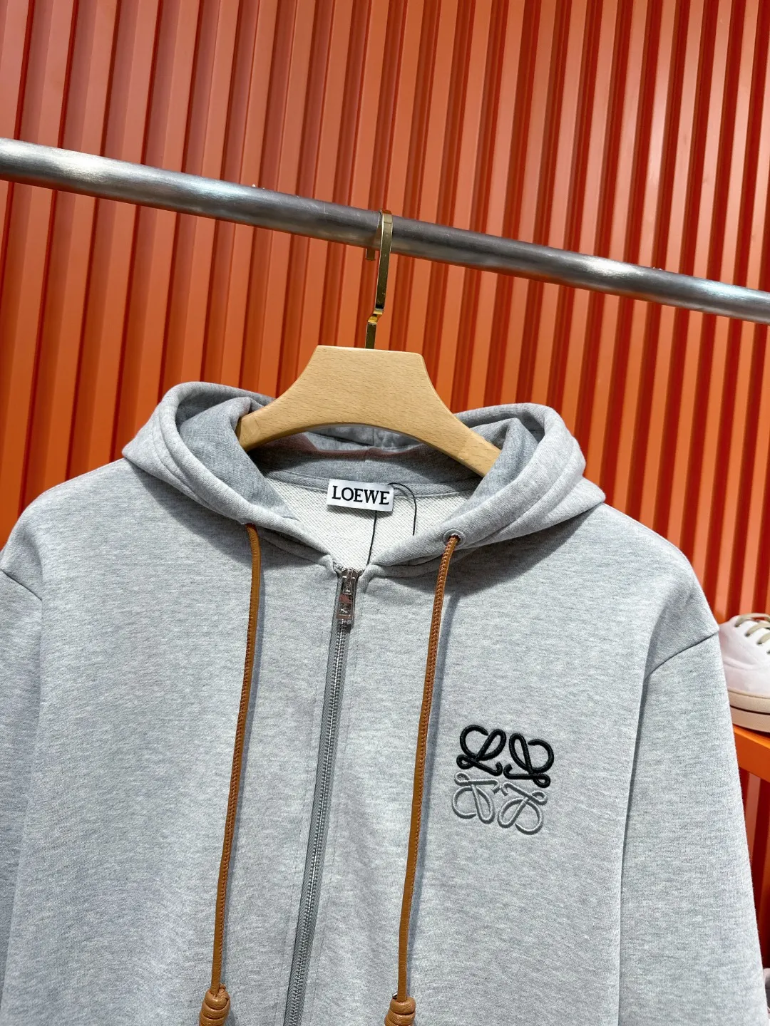 Anagram Logo Embroidered Zip-Up Hoodie D24521013 — view 4