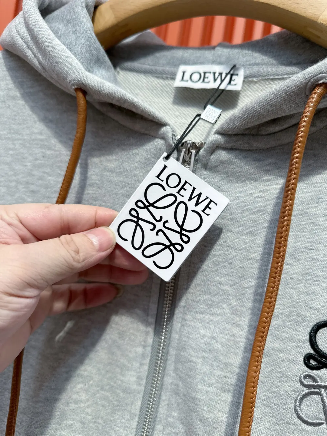 Anagram Logo Embroidered Zip-Up Hoodie D24521013 — view 12