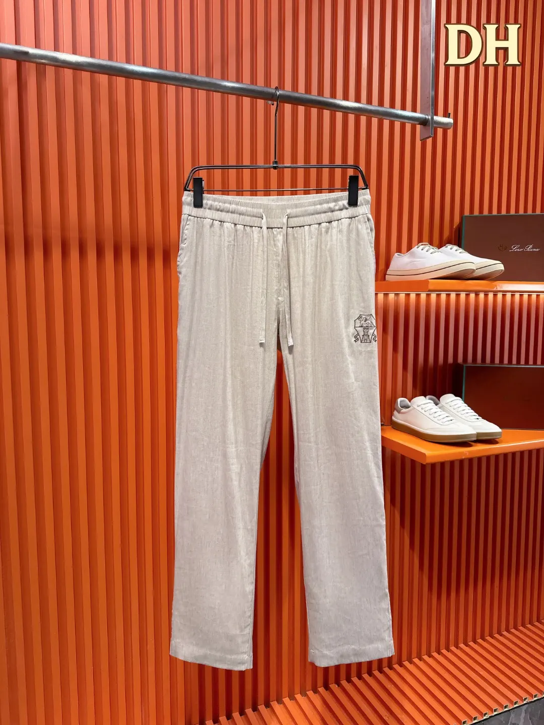 Embroidered Tencel-Linen Shirt and Trousers Set D41021017 — view 5