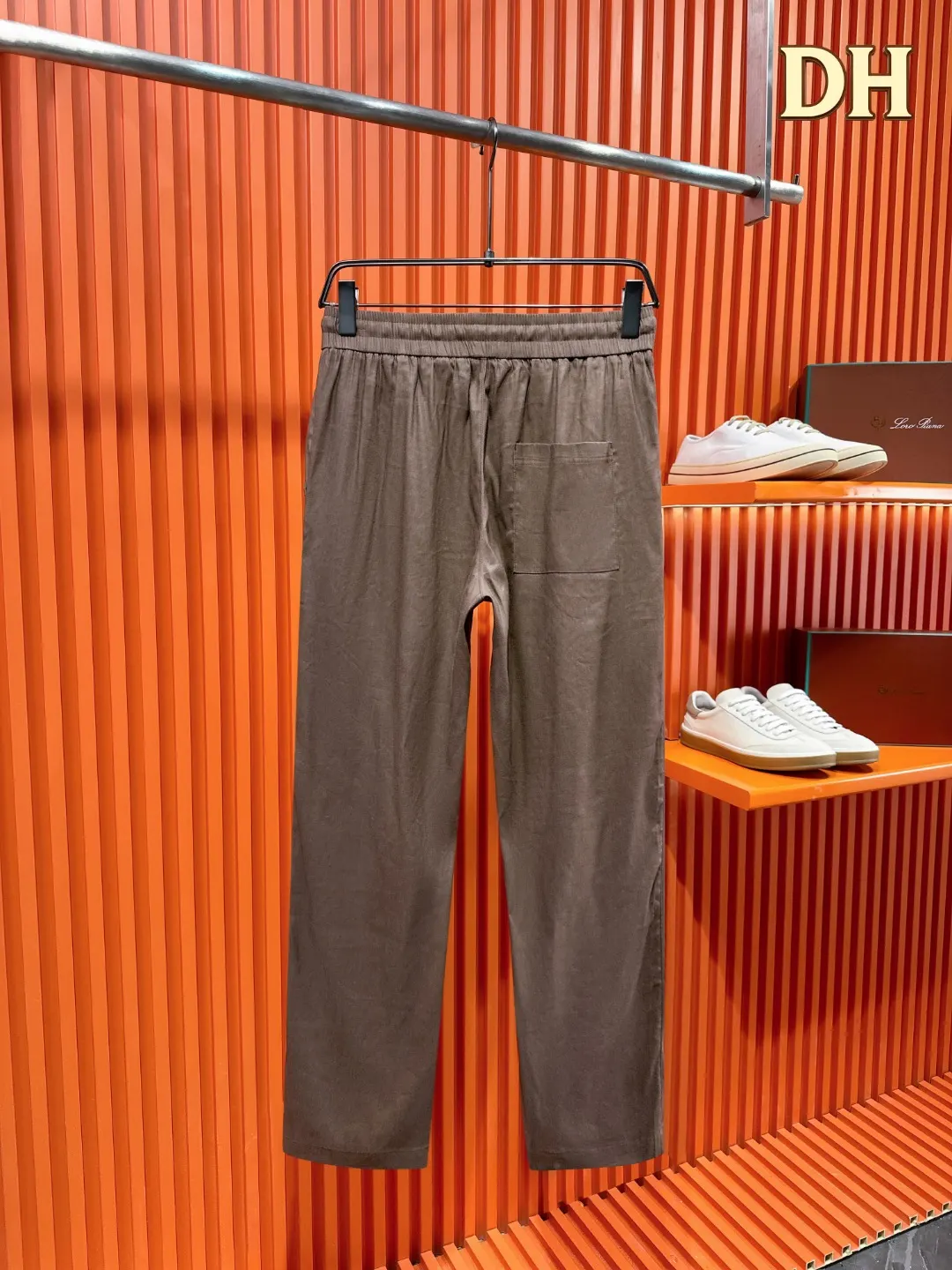 Embroidered Tencel-Linen Shirt and Trousers Set D41021018 — view 6