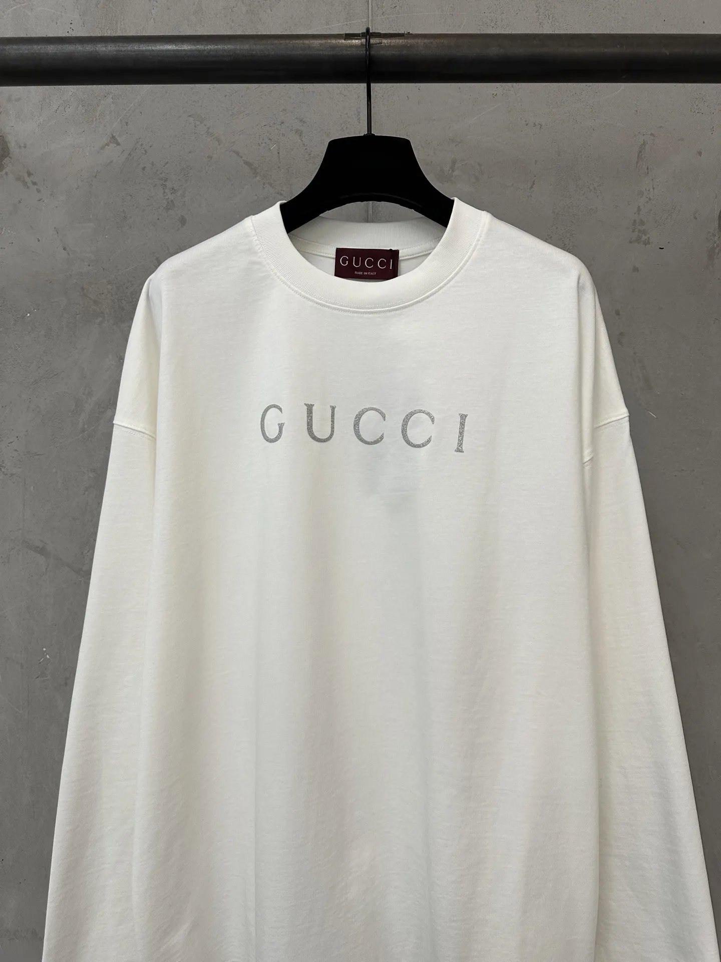 Glitter Logo Long-Sleeve Cotton T-Shirt D22023590 — view 3