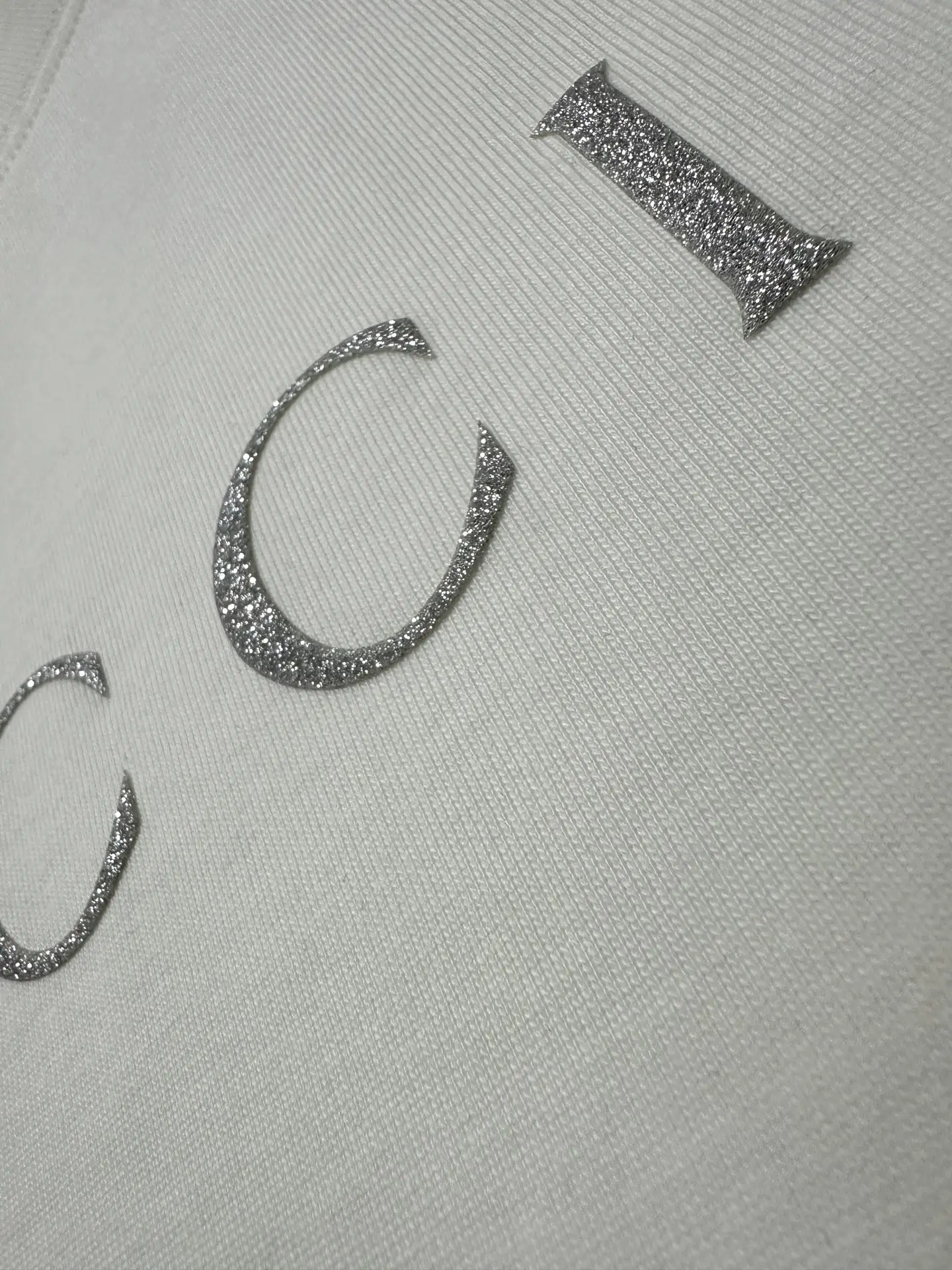 Glitter Logo Long-Sleeve Cotton T-Shirt D22023590 — view 8