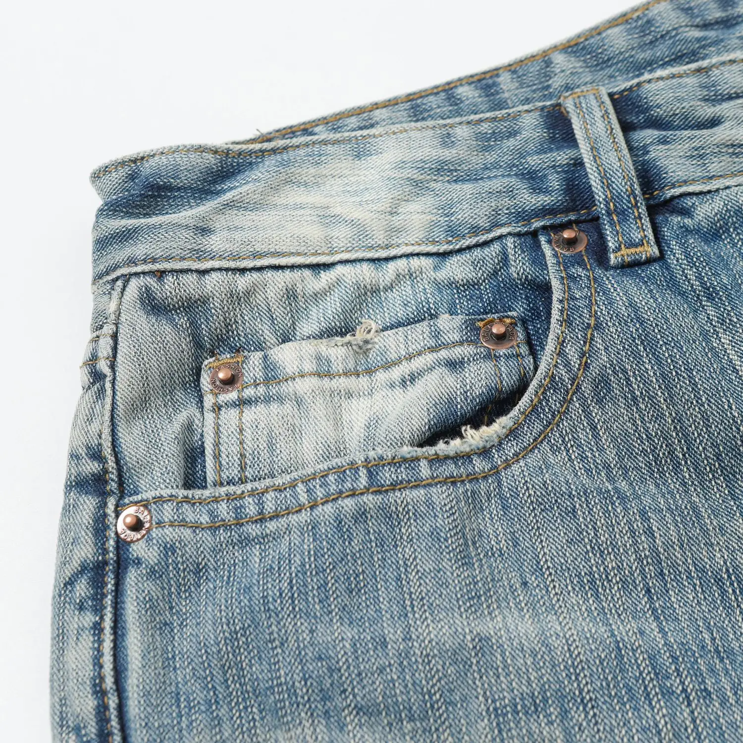 Washed Distressed Flared Jeans D25019988 — view 15