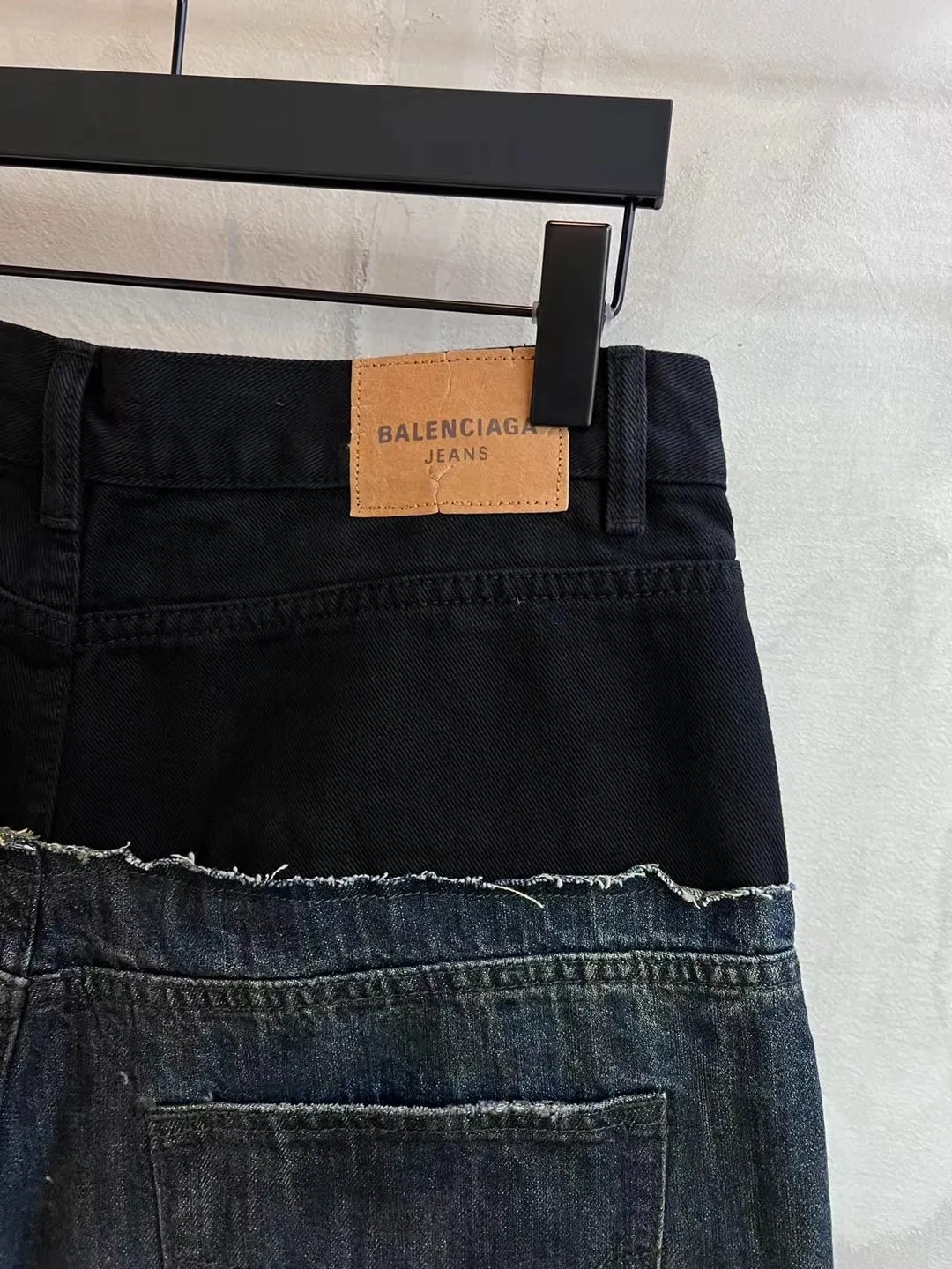 Wide-Leg Panelled Distressed Jeans D24021854 — view 14