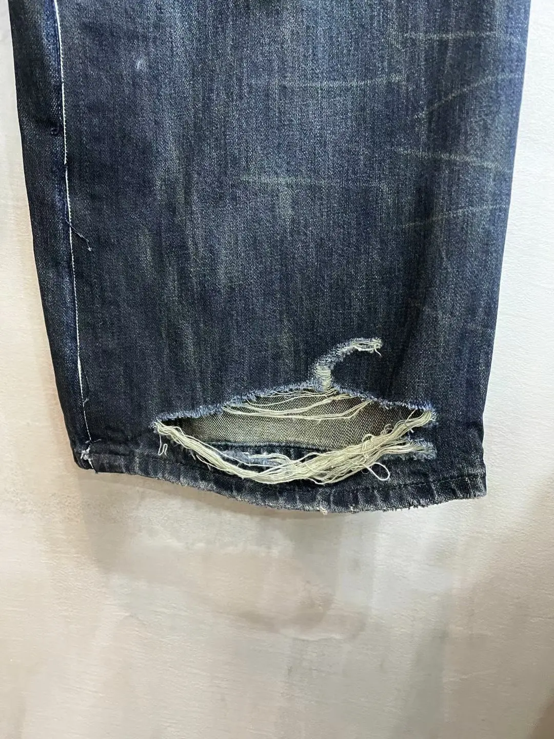 Wide-Leg Panelled Distressed Jeans D24021854 — view 15