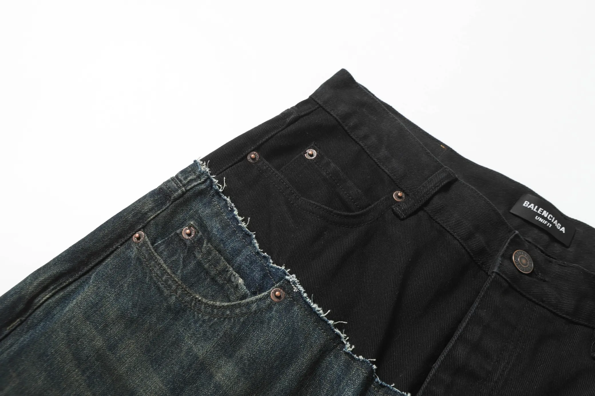 Wide-Leg Panelled Distressed Jeans D24021854 — view 23