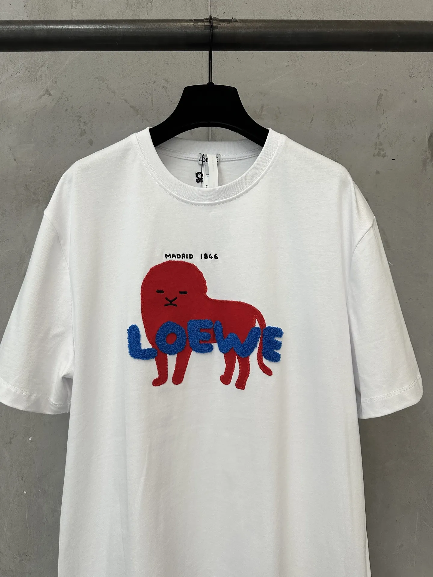 Embroidered Lion Logo Cotton T-Shirt D18018981 — view 3