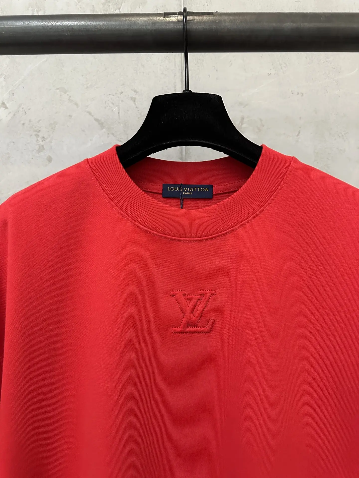 Embossed Logo Heavyweight Cotton T-Shirt D21021785 — view 5