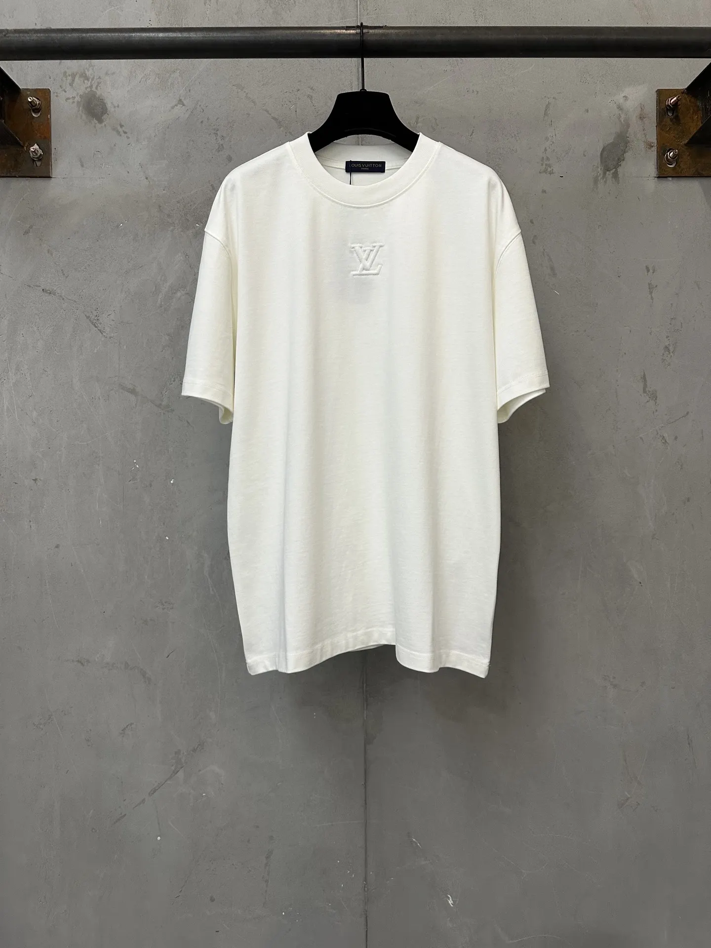 Embossed Logo Heavyweight Cotton T-Shirt D21021784