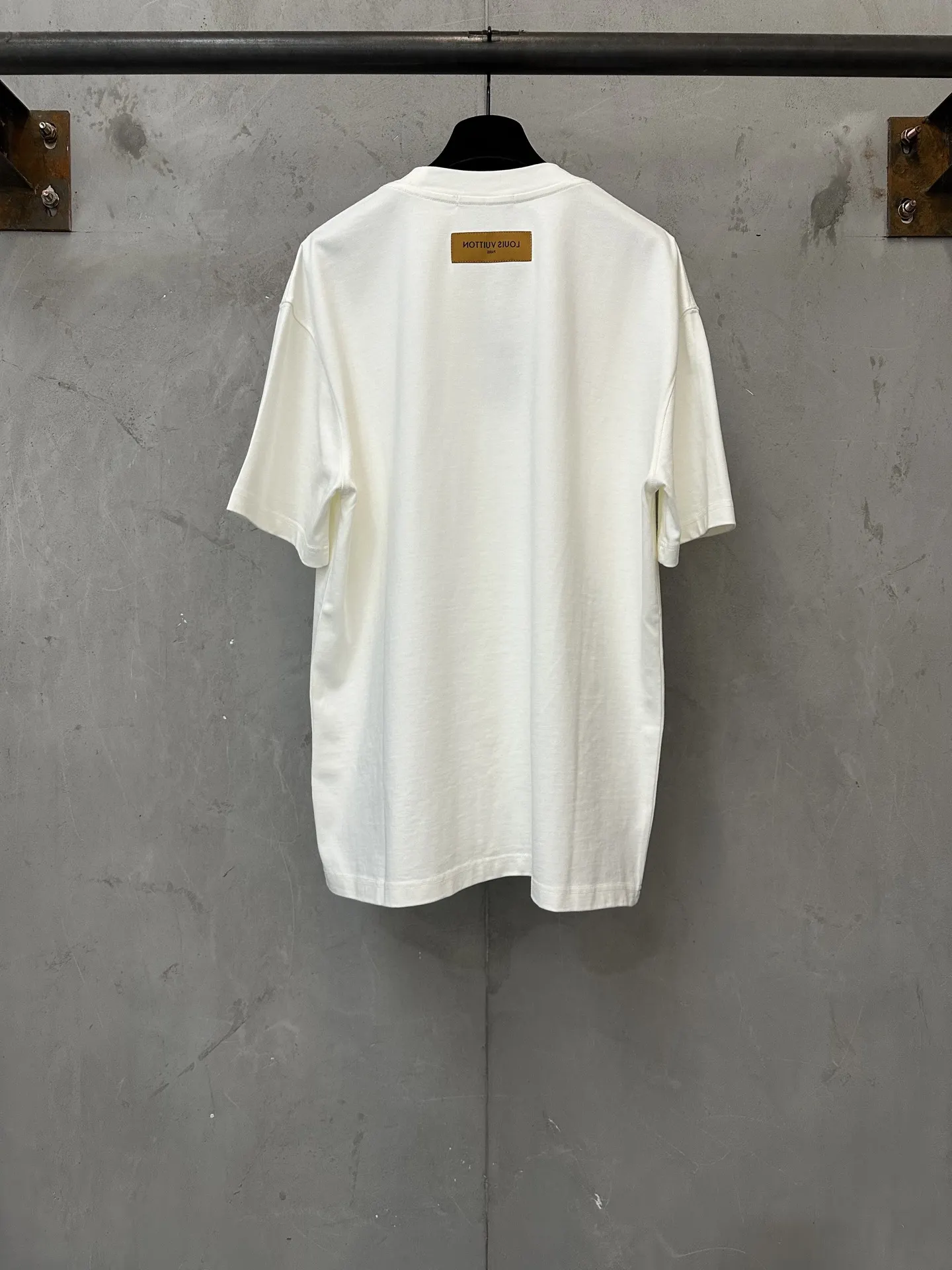 Embossed Logo Heavyweight Cotton T-Shirt D21021784 — view 2