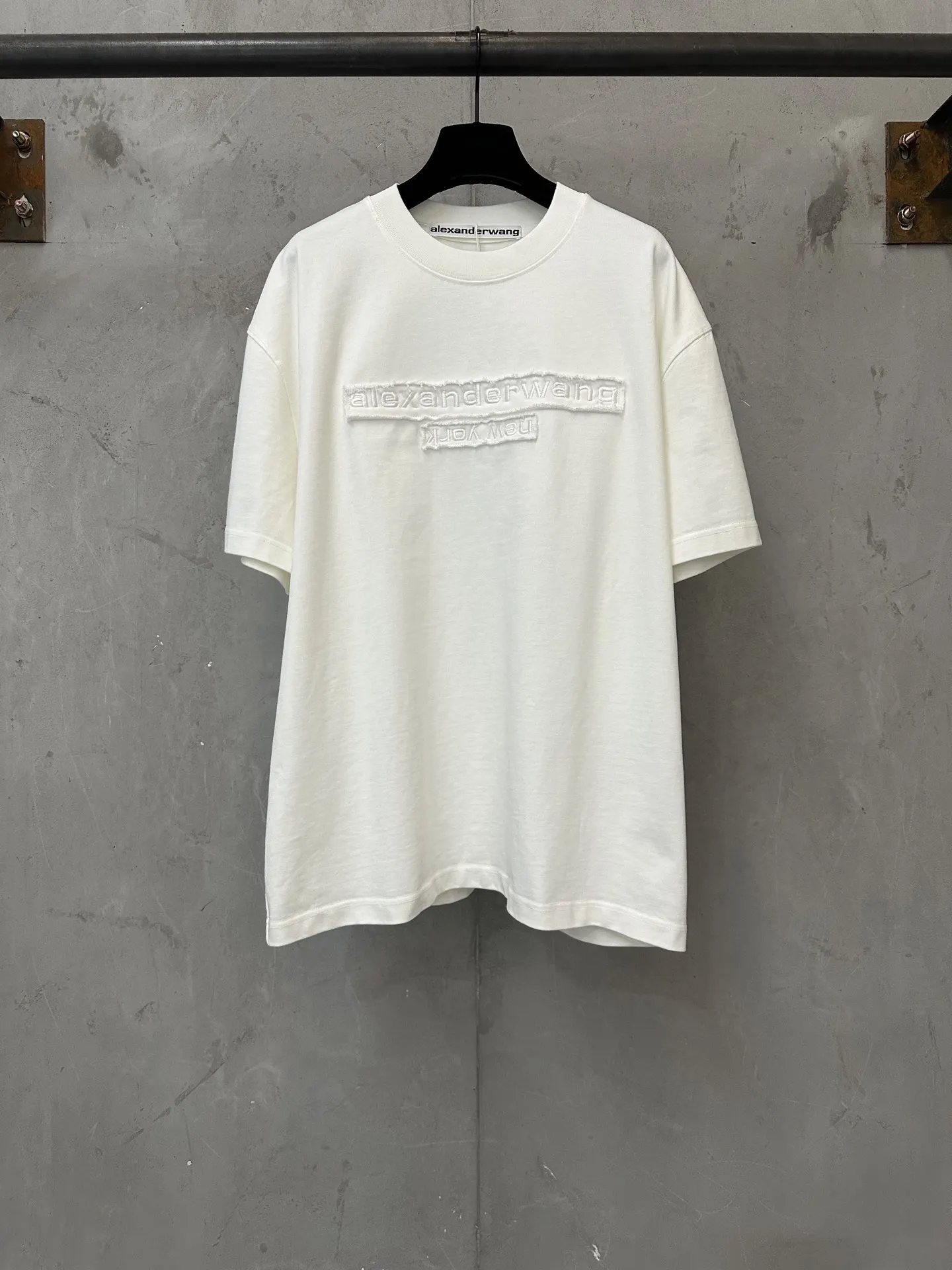 Logo Patch Heavyweight Cotton T-Shirt D21524419