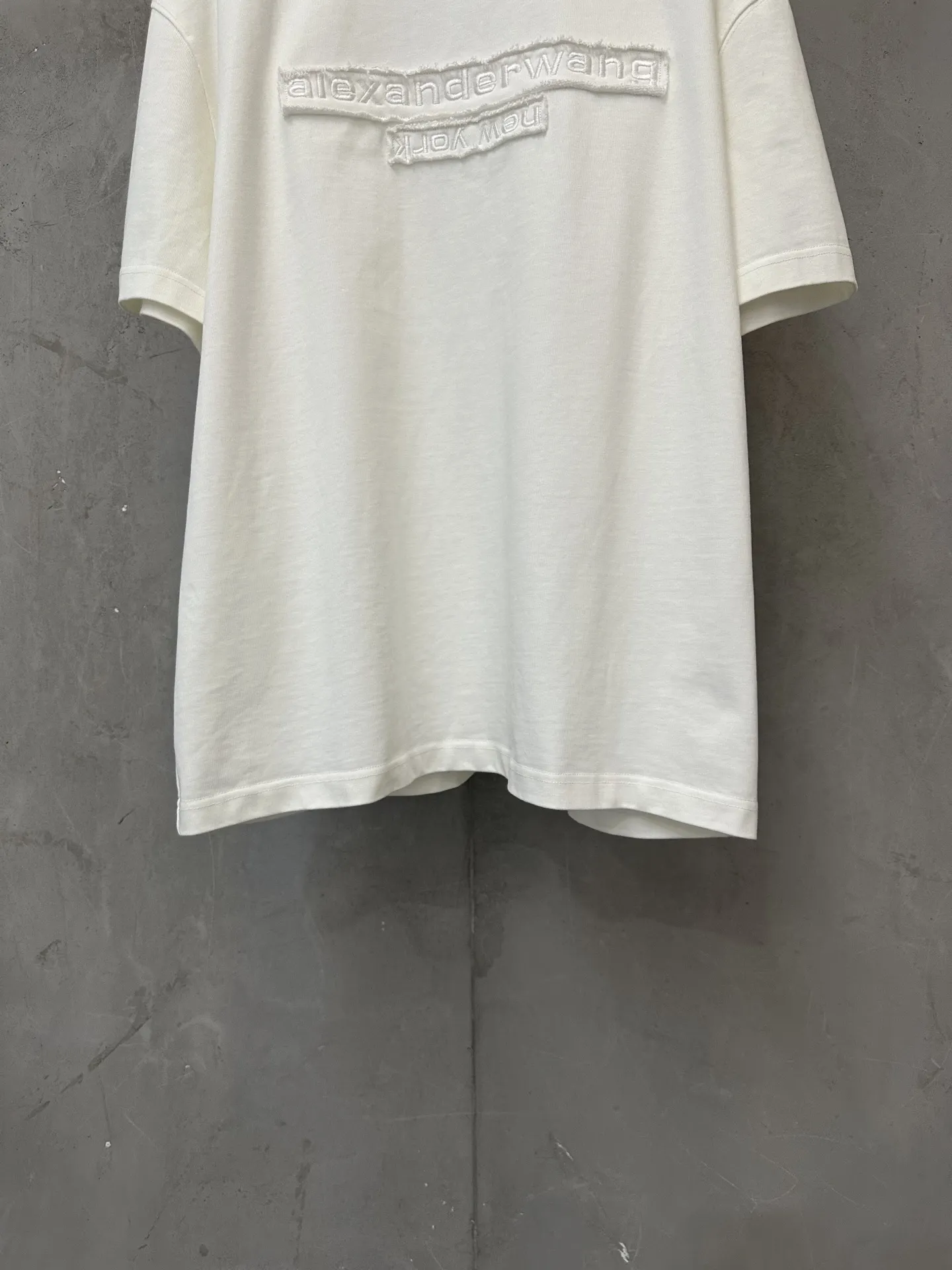 Logo Patch Heavyweight Cotton T-Shirt D21524419 — view 4