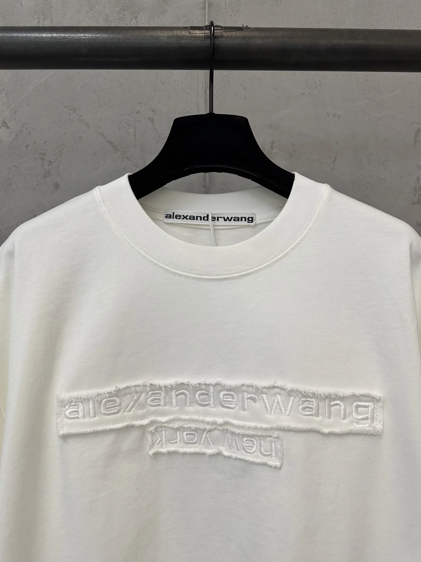 Logo Patch Heavyweight Cotton T-Shirt D21524419 — view 5