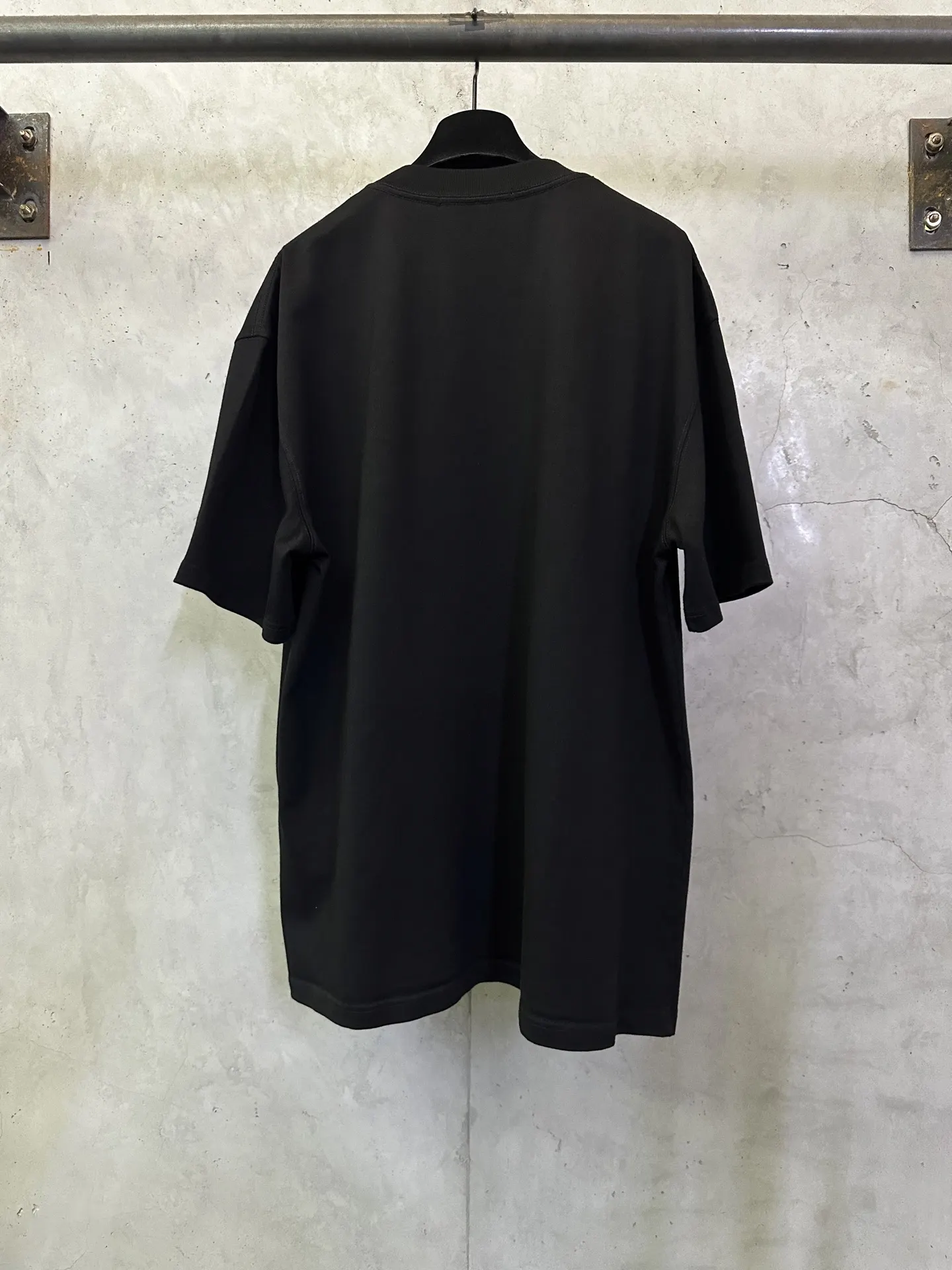 Rhinestone Logo Heavyweight Cotton T-Shirt D22015715 — view 2