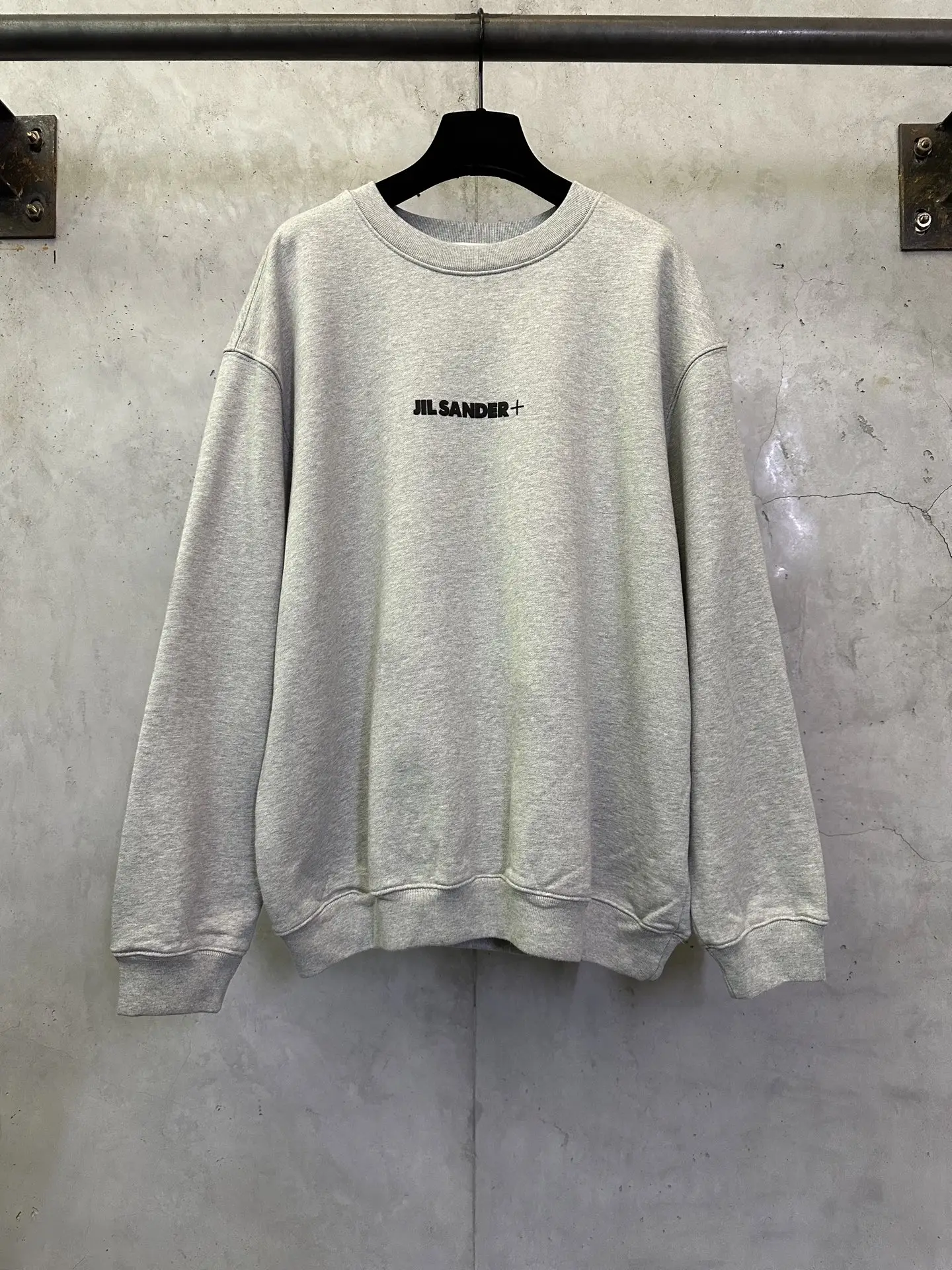 Logo-Print Heavyweight Cotton Sweatshirt D24011910